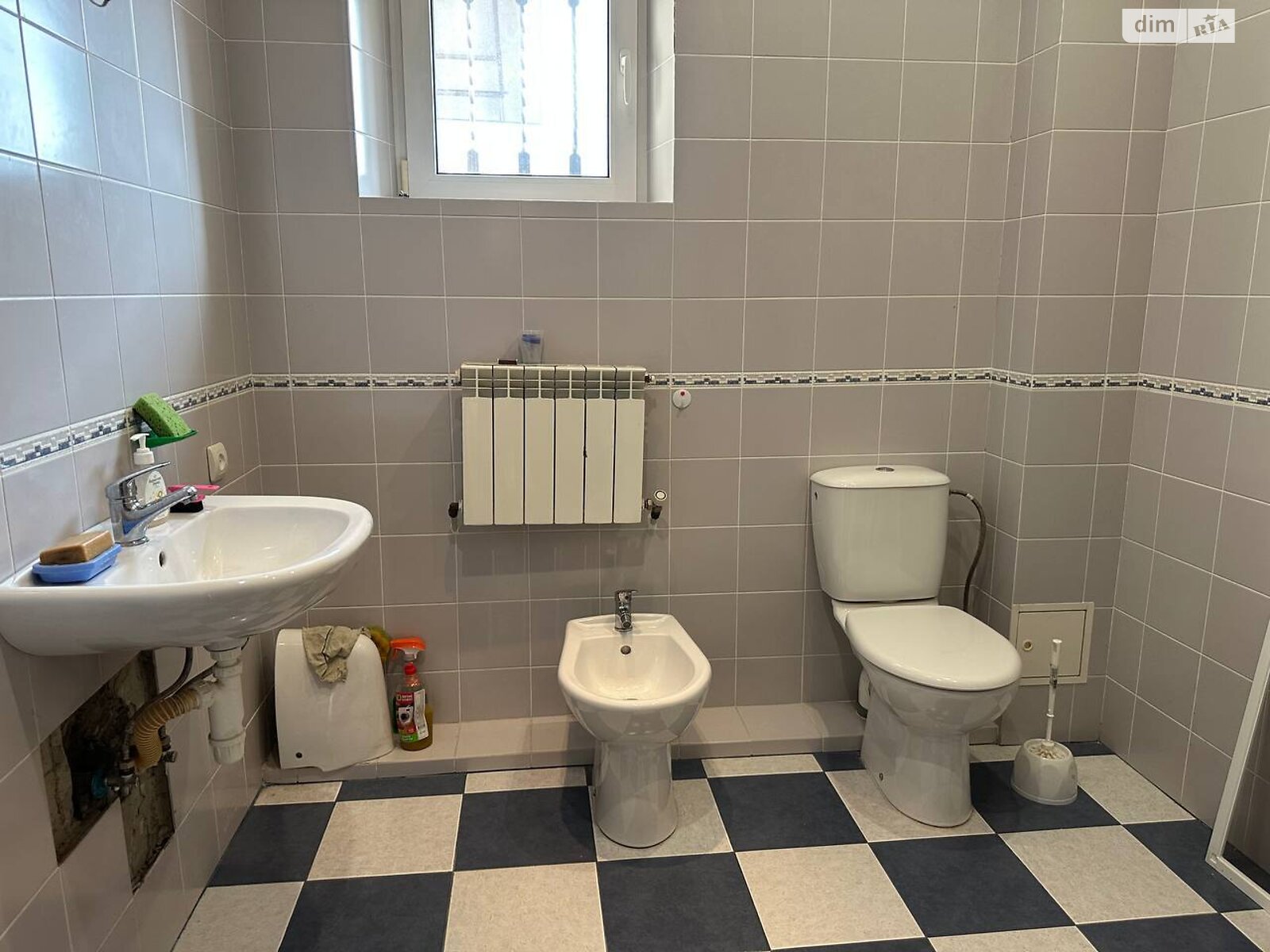 двухэтажный дом с гаражом, 246 кв. м, кирпич. Продажа в Доследном фото 1