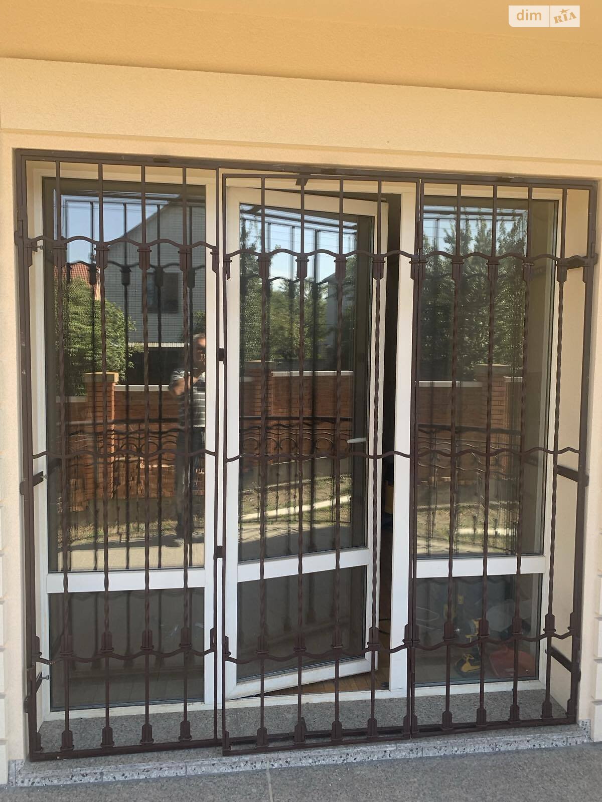 двухэтажный дом с гаражом, 246 кв. м, кирпич. Продажа в Доследном фото 1