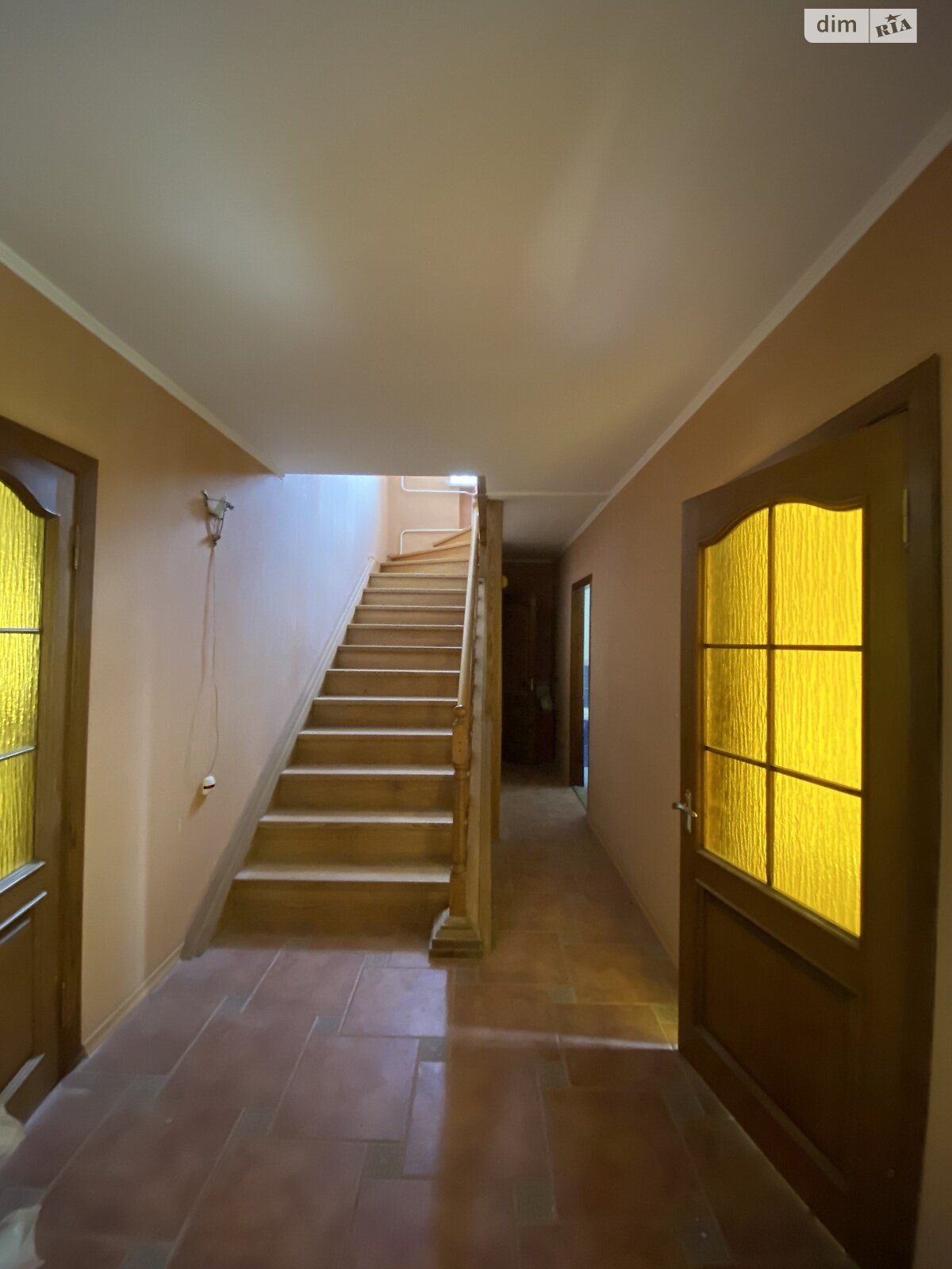 триповерховий будинок, 370 кв. м, цегла. Продаж у Дослідному фото 1 триповерховий будинок, 370 кв. м, цегла. Продаж у Дослідному фото 1