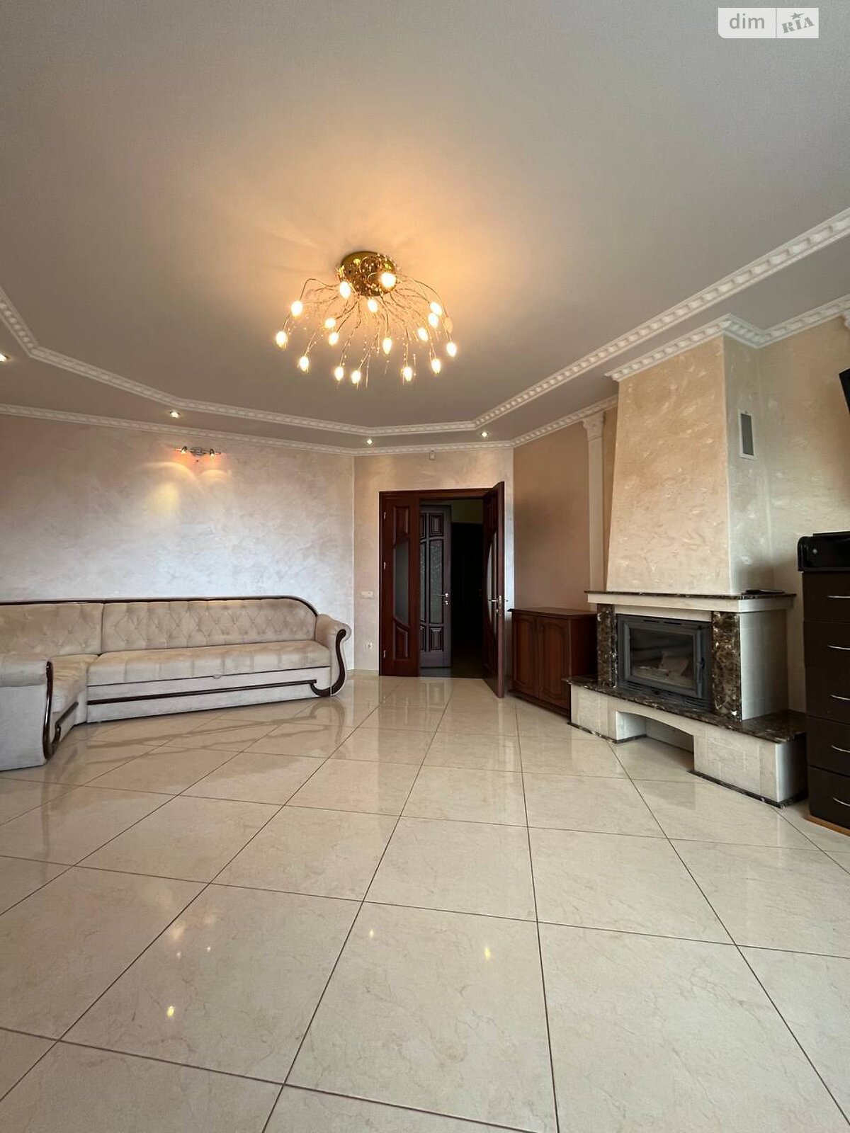 двухэтажный дом с верандой, 243 кв. м, кирпич. Продажа в Драгомирчанах фото 1 двухэтажный дом с верандой, 243 кв. м, кирпич. Продажа в Драгомирчанах фото 1