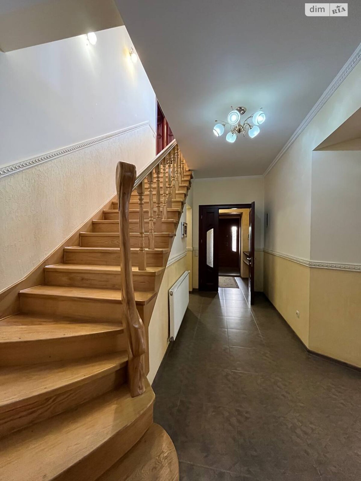 двухэтажный дом с верандой, 243 кв. м, кирпич. Продажа в Драгомирчанах фото 1 двухэтажный дом с верандой, 243 кв. м, кирпич. Продажа в Драгомирчанах фото 1