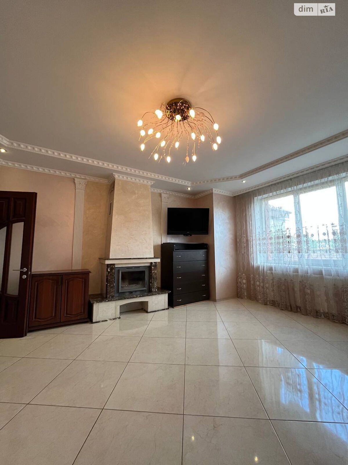 двухэтажный дом с верандой, 243 кв. м, кирпич. Продажа в Драгомирчанах фото 1 двухэтажный дом с верандой, 243 кв. м, кирпич. Продажа в Драгомирчанах фото 1