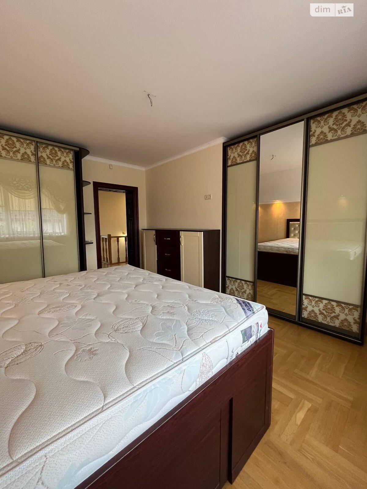 двухэтажный дом с верандой, 243 кв. м, кирпич. Продажа в Драгомирчанах фото 1 двухэтажный дом с верандой, 243 кв. м, кирпич. Продажа в Драгомирчанах фото 1