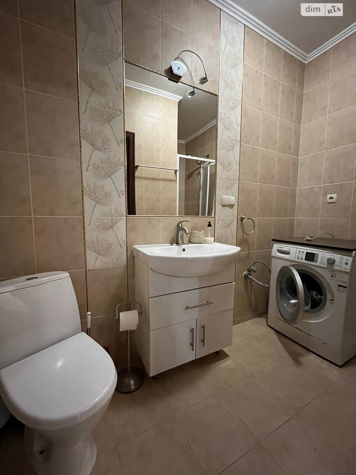 двухэтажный дом с верандой, 243 кв. м, кирпич. Продажа в Драгомирчанах фото 1 двухэтажный дом с верандой, 243 кв. м, кирпич. Продажа в Драгомирчанах фото 1