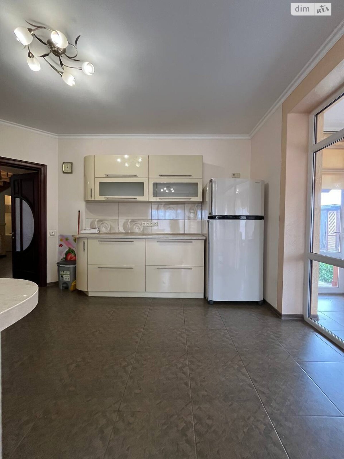 двухэтажный дом с верандой, 243 кв. м, кирпич. Продажа в Драгомирчанах фото 1 двухэтажный дом с верандой, 243 кв. м, кирпич. Продажа в Драгомирчанах фото 1