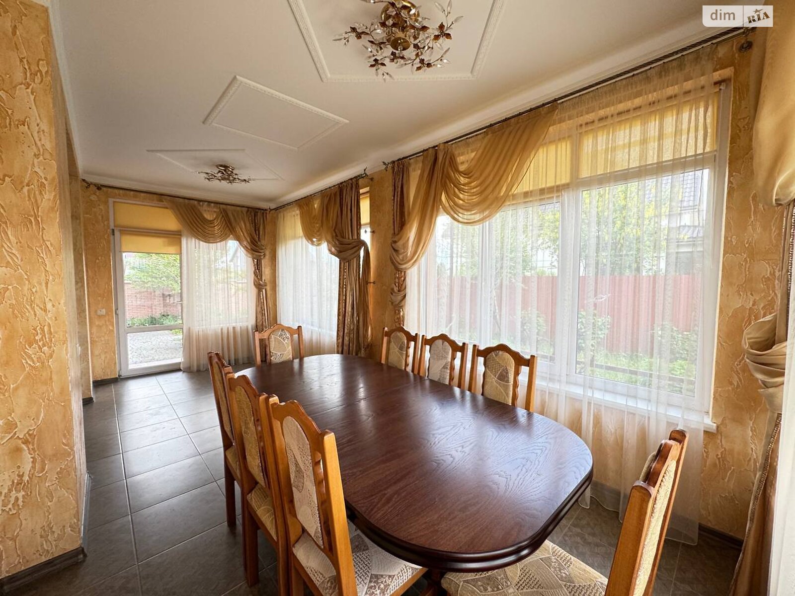 двухэтажный дом с верандой, 243.7 кв. м, кирпич. Продажа в Драгомирчанах фото 1 двухэтажный дом с верандой, 243.7 кв. м, кирпич. Продажа в Драгомирчанах фото 1