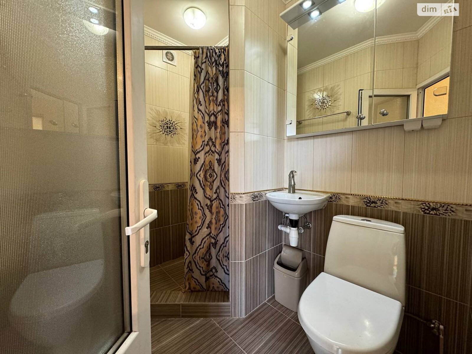 двухэтажный дом с верандой, 243.7 кв. м, кирпич. Продажа в Драгомирчанах фото 1 двухэтажный дом с верандой, 243.7 кв. м, кирпич. Продажа в Драгомирчанах фото 1