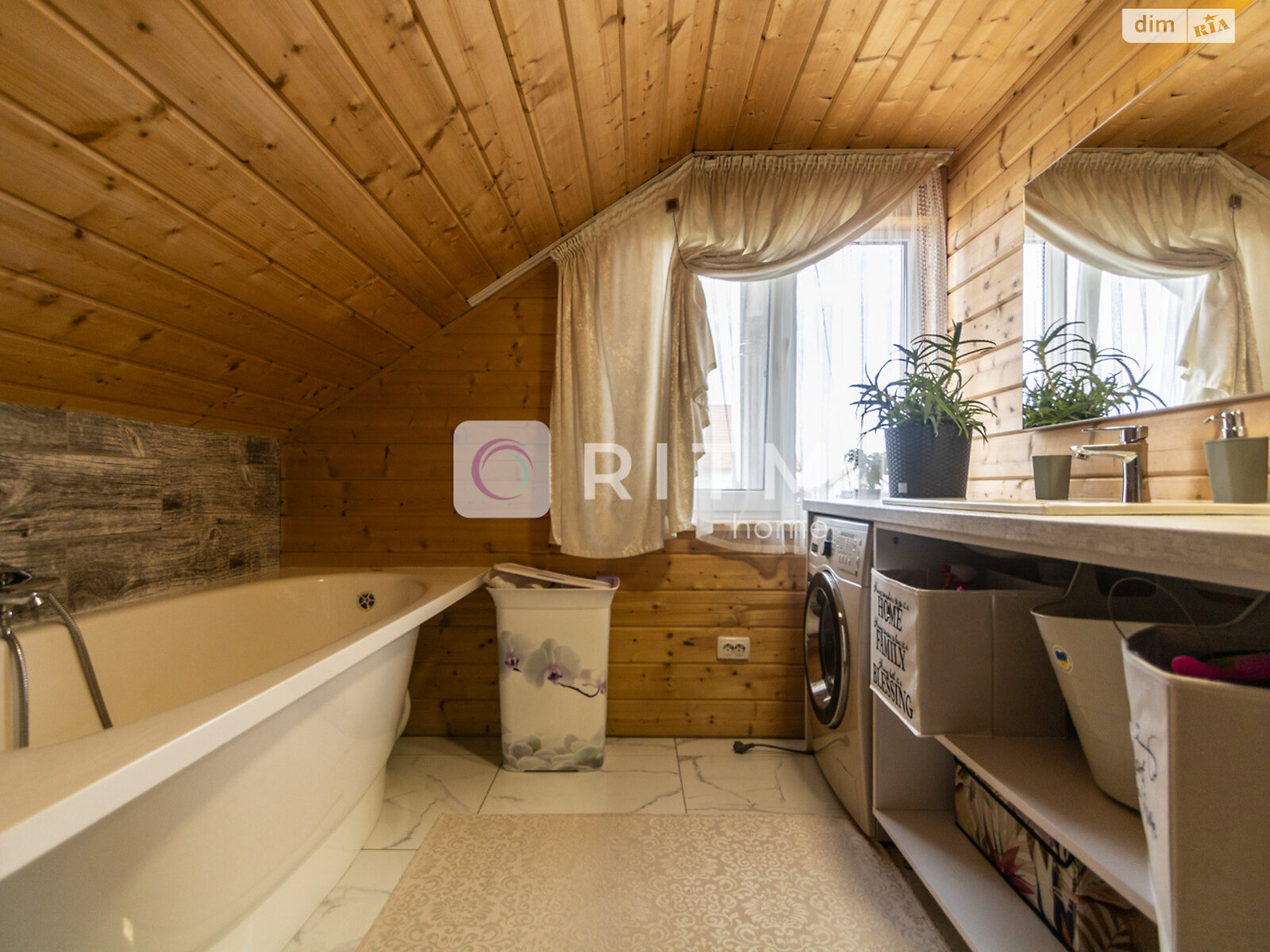 двухэтажный дом с отоплением, 137 кв. м, кирпич. Продажа в Драгомирчанах фото 1 двухэтажный дом с отоплением, 137 кв. м, кирпич. Продажа в Драгомирчанах фото 1