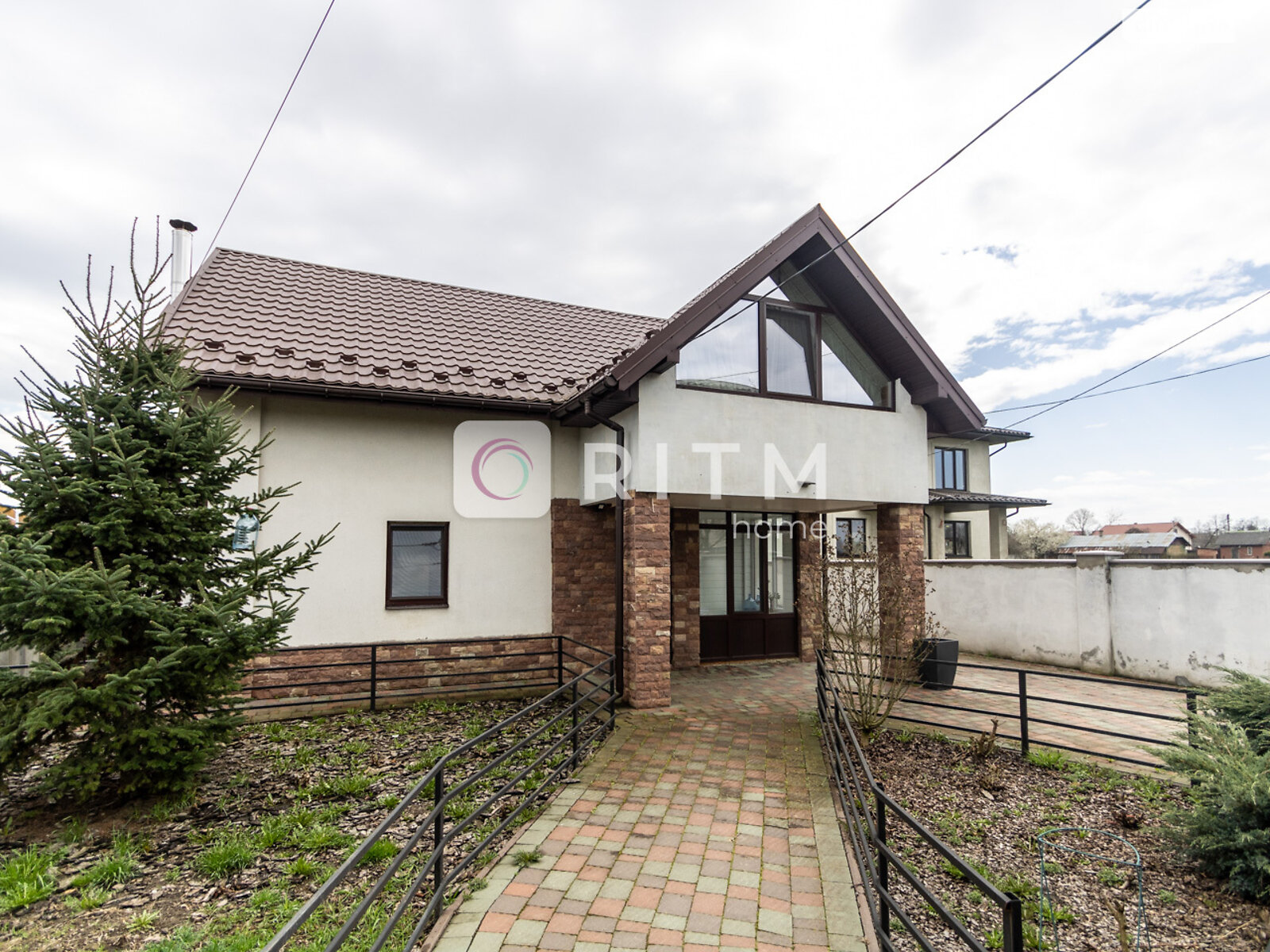 двухэтажный дом с отоплением, 137 кв. м, кирпич. Продажа в Драгомирчанах фото 1 двухэтажный дом с отоплением, 137 кв. м, кирпич. Продажа в Драгомирчанах фото 1