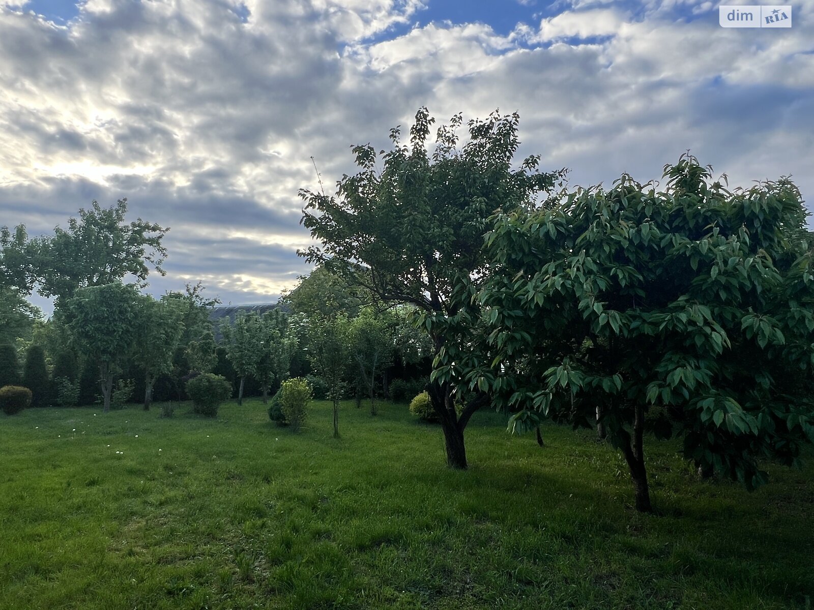 двухэтажный дом беседка, 222 кв. м, кирпич. Продажа в Драгомирчанах фото 1 двухэтажный дом беседка, 222 кв. м, кирпич. Продажа в Драгомирчанах фото 1
