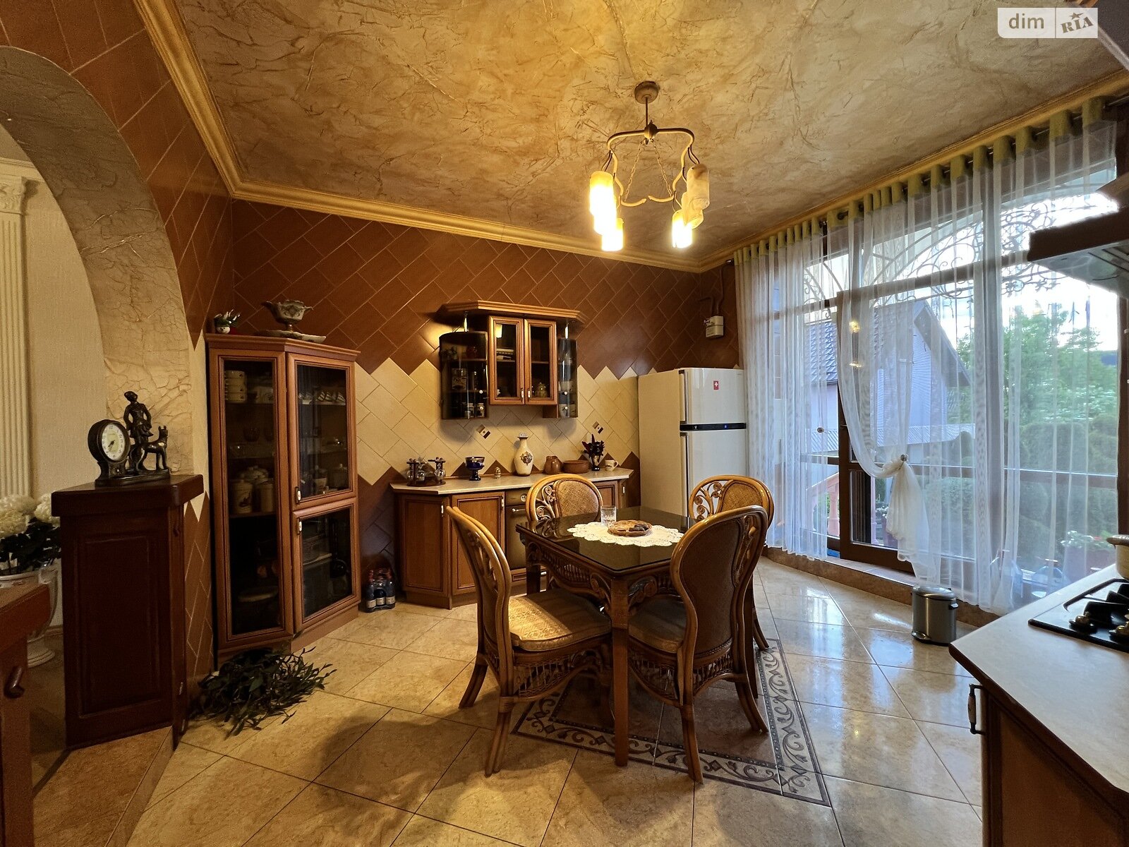 двухэтажный дом беседка, 222 кв. м, кирпич. Продажа в Драгомирчанах фото 1 двухэтажный дом беседка, 222 кв. м, кирпич. Продажа в Драгомирчанах фото 1