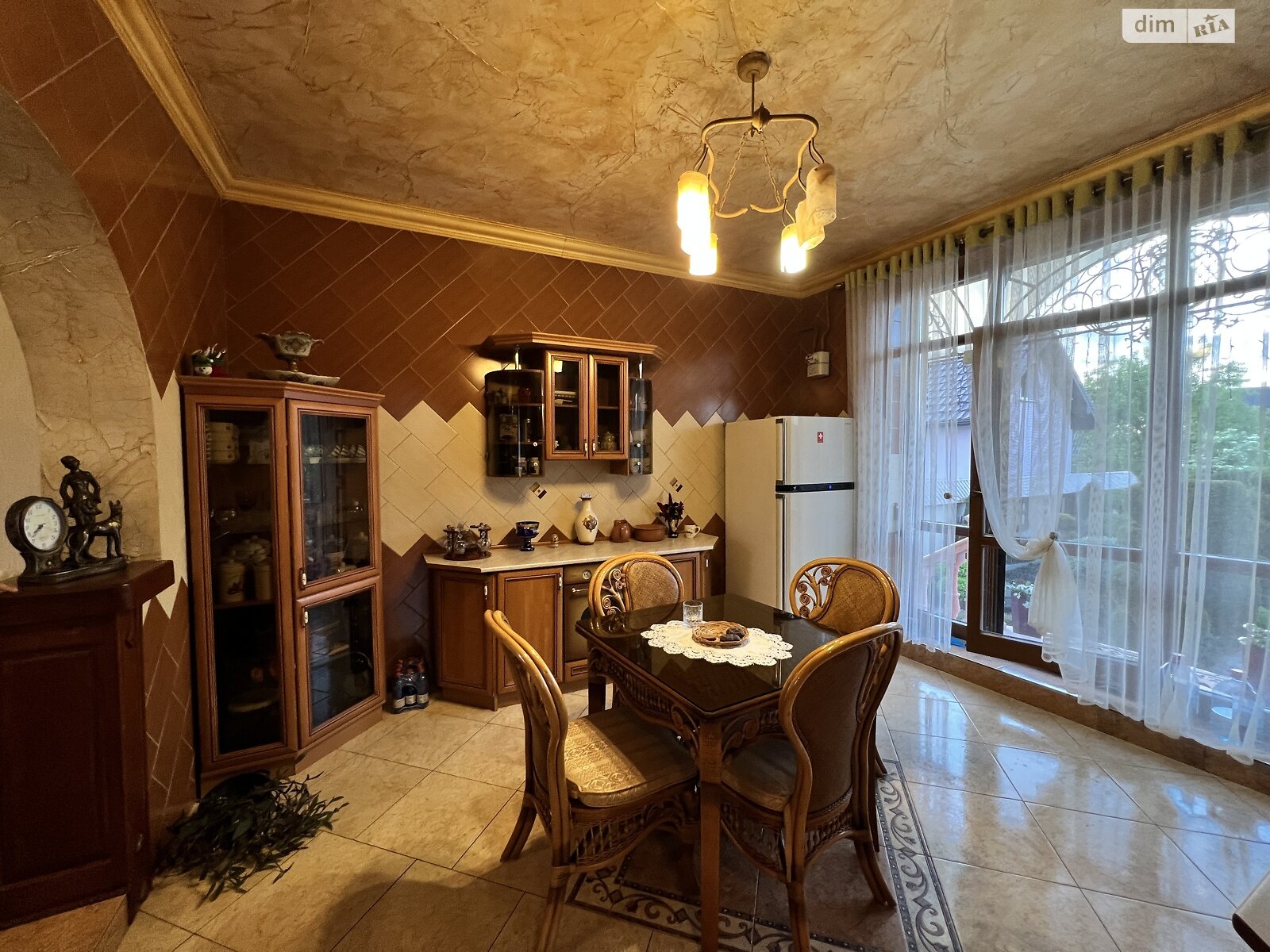 двухэтажный дом беседка, 222 кв. м, кирпич. Продажа в Драгомирчанах фото 1 двухэтажный дом беседка, 222 кв. м, кирпич. Продажа в Драгомирчанах фото 1