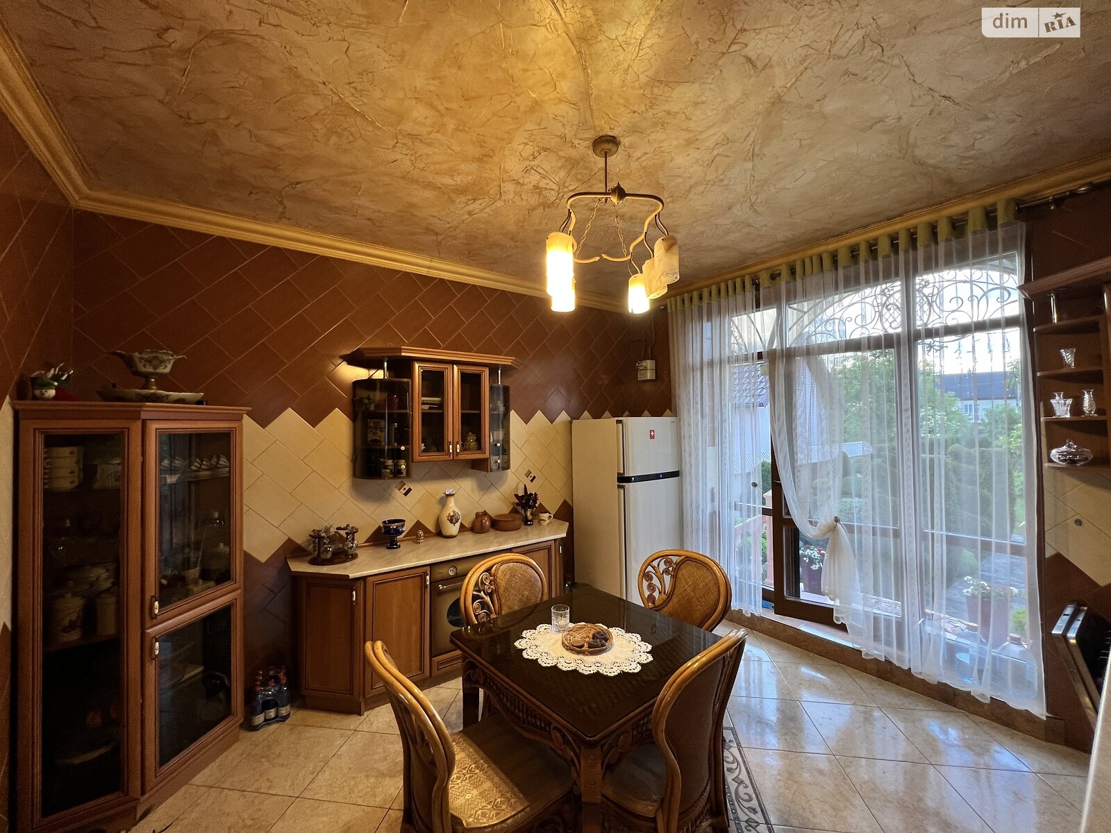 двухэтажный дом беседка, 222 кв. м, кирпич. Продажа в Драгомирчанах фото 1 двухэтажный дом беседка, 222 кв. м, кирпич. Продажа в Драгомирчанах фото 1