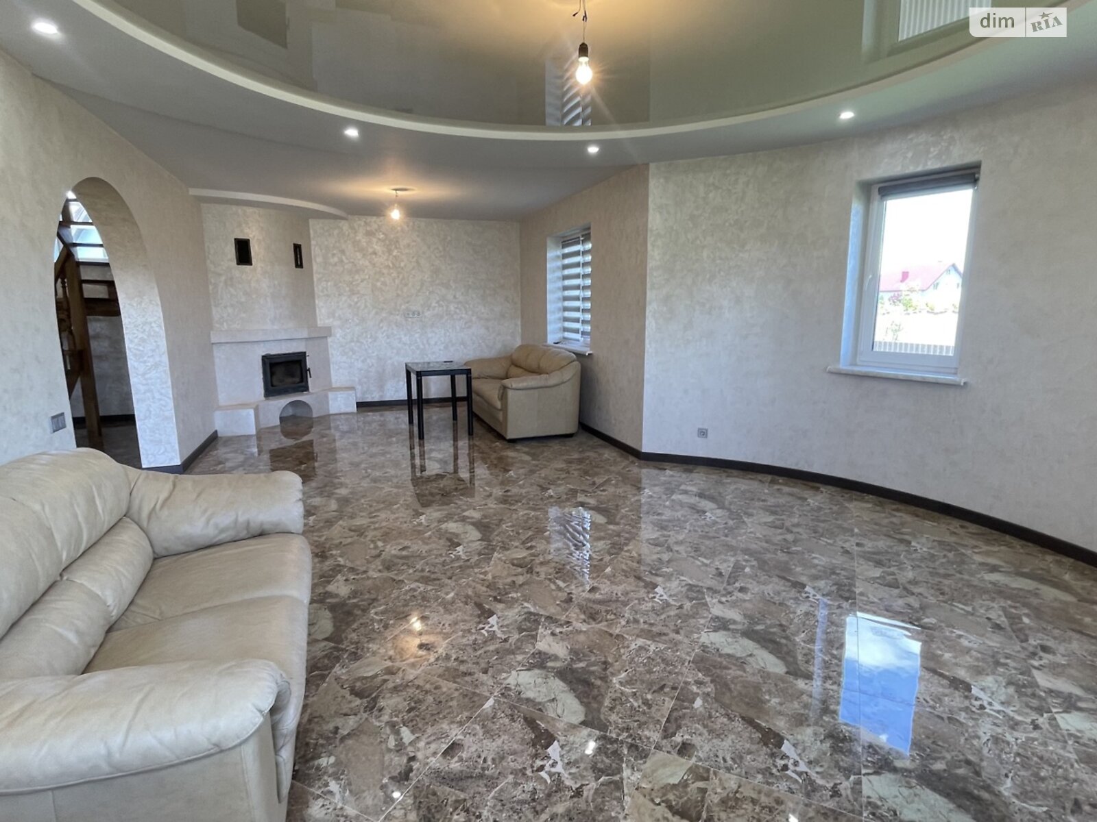 двухэтажный дом с отоплением, 180 кв. м, кирпич. Продажа в Драгомирчанах фото 1 двухэтажный дом с отоплением, 180 кв. м, кирпич. Продажа в Драгомирчанах фото 1