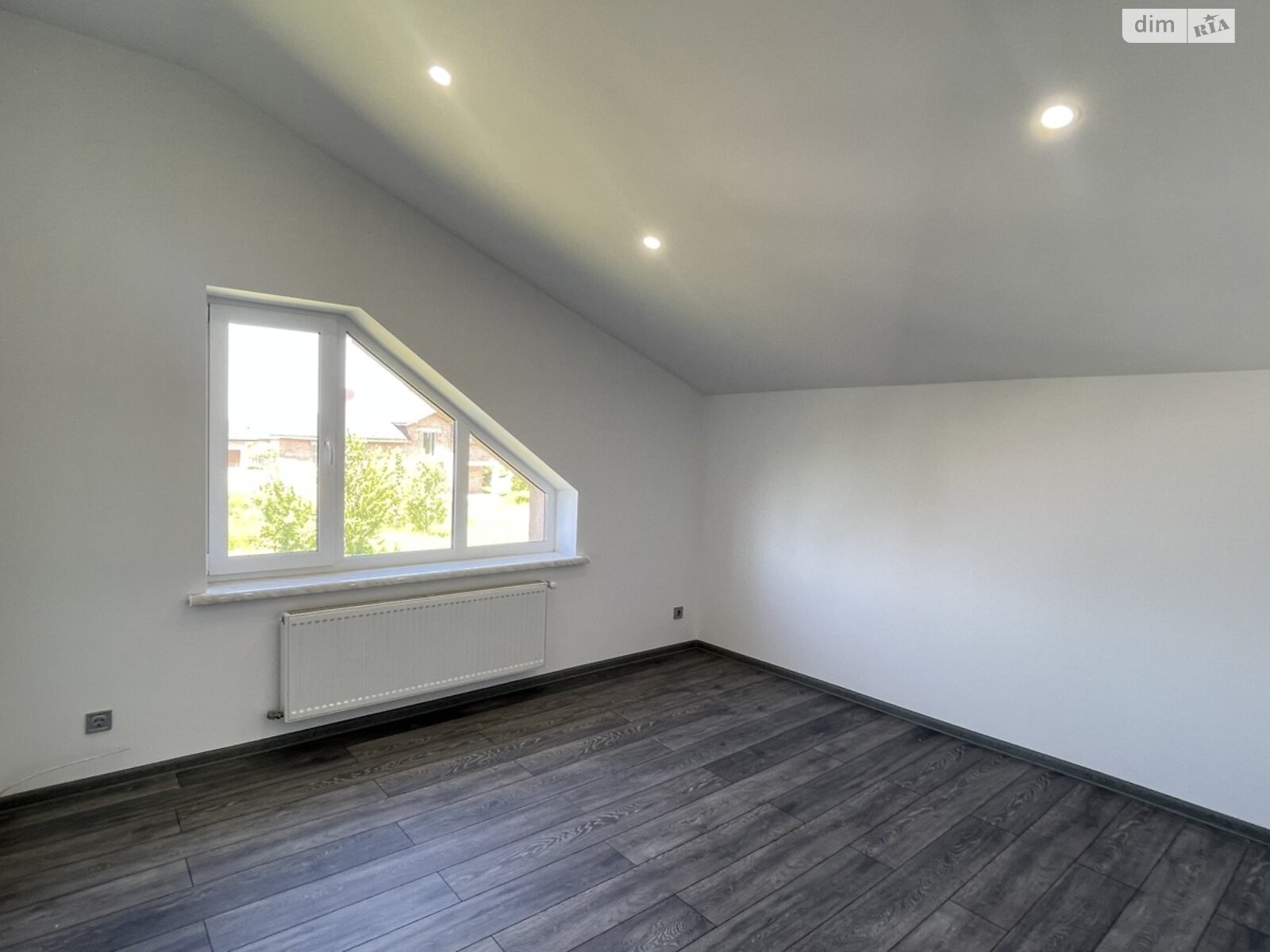 двухэтажный дом с отоплением, 180 кв. м, кирпич. Продажа в Драгомирчанах фото 1 двухэтажный дом с отоплением, 180 кв. м, кирпич. Продажа в Драгомирчанах фото 1
