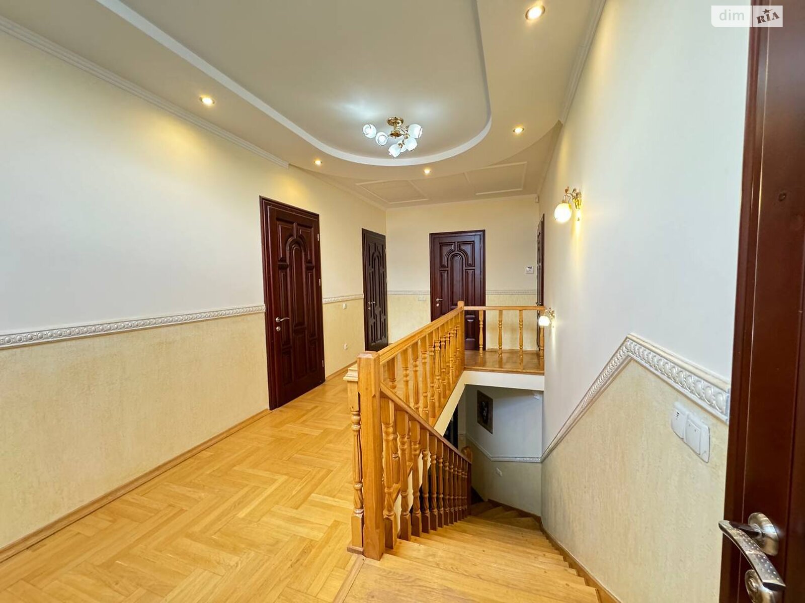 двоповерховий будинок з верандою, 221.6 кв. м, цегла. Продаж у Драгомирчанах фото 1 двоповерховий будинок з верандою, 221.6 кв. м, цегла. Продаж у Драгомирчанах фото 1