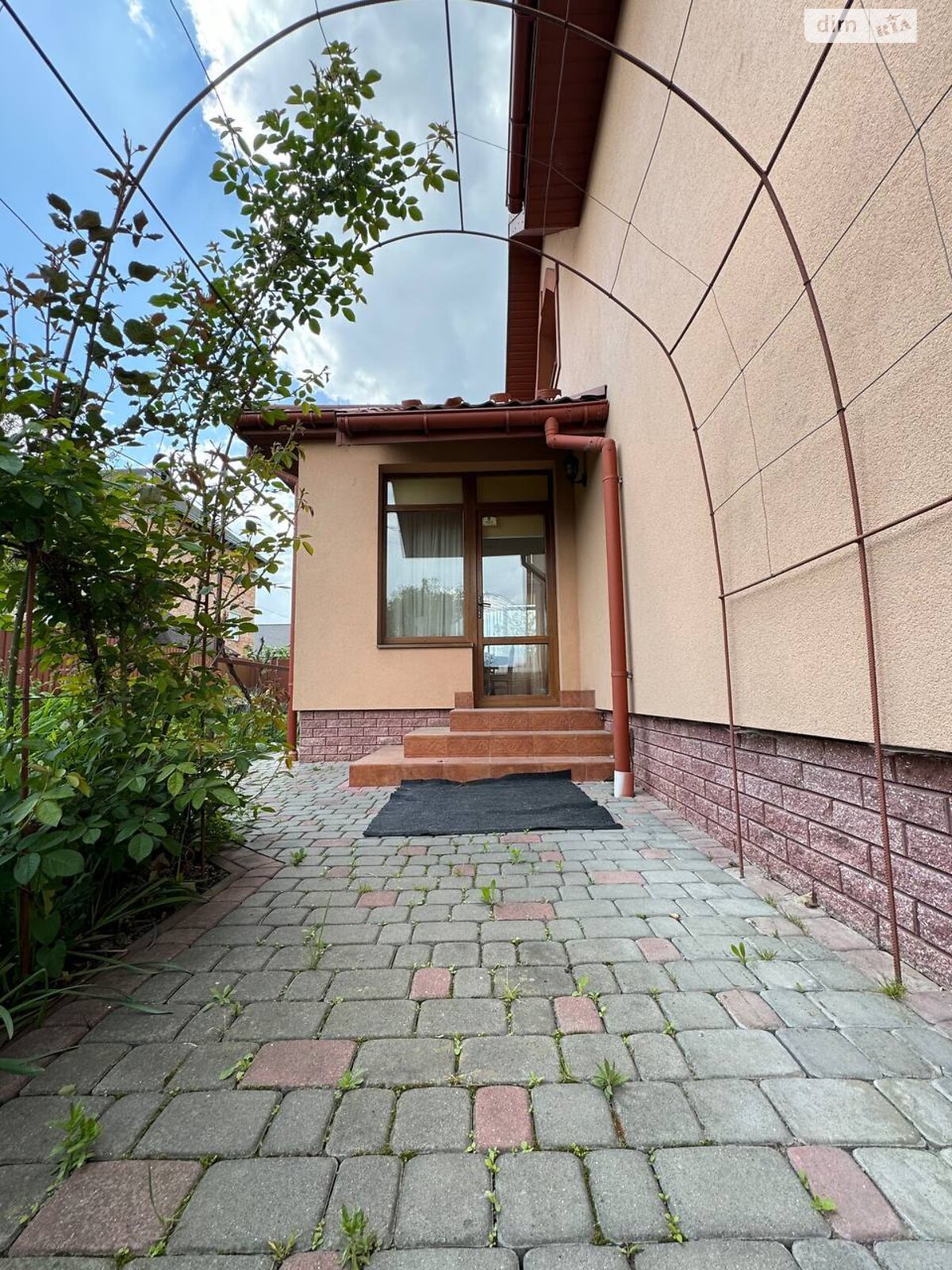 двоповерховий будинок з верандою, 221.6 кв. м, цегла. Продаж у Драгомирчанах фото 1 двоповерховий будинок з верандою, 221.6 кв. м, цегла. Продаж у Драгомирчанах фото 1