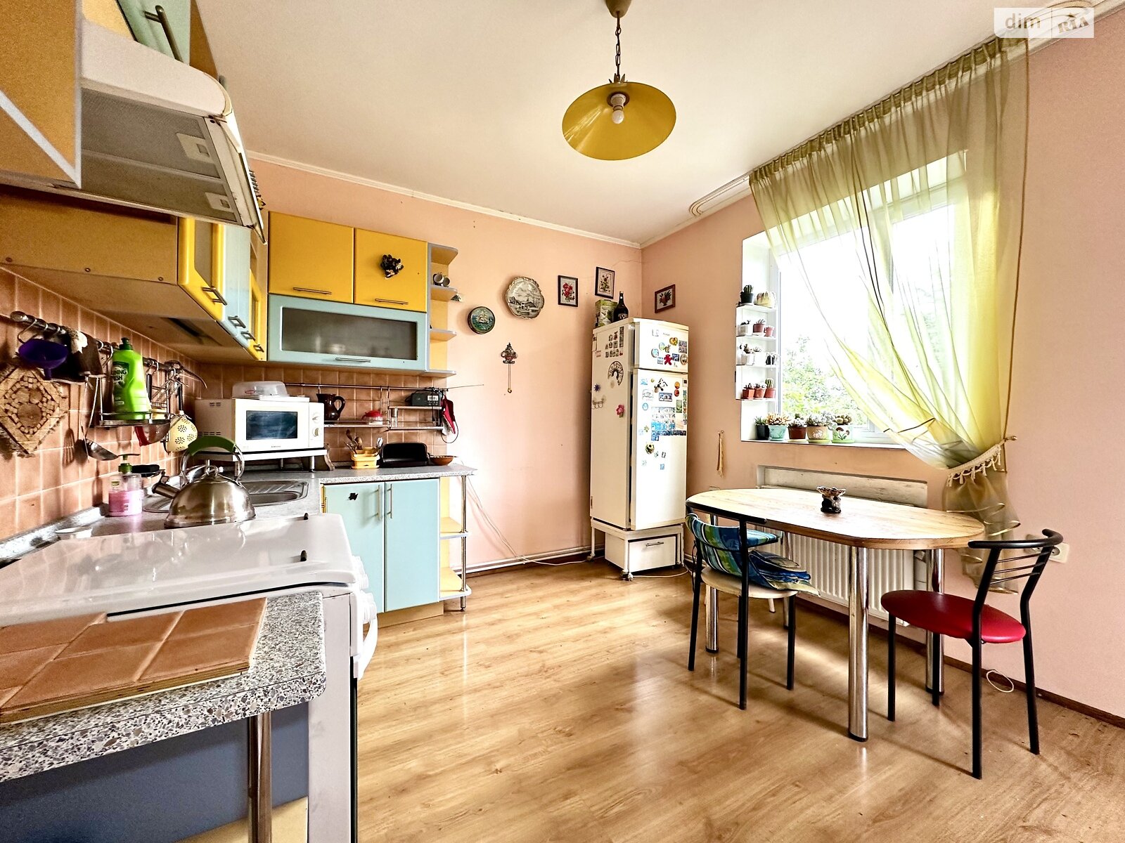 двухэтажный дом с отоплением, 200 кв. м, кирпич. Продажа в Дрогобыче район Дрогобыч фото 1 двухэтажный дом с отоплением, 200 кв. м, кирпич. Продажа в Дрогобыче район Дрогобыч фото 1