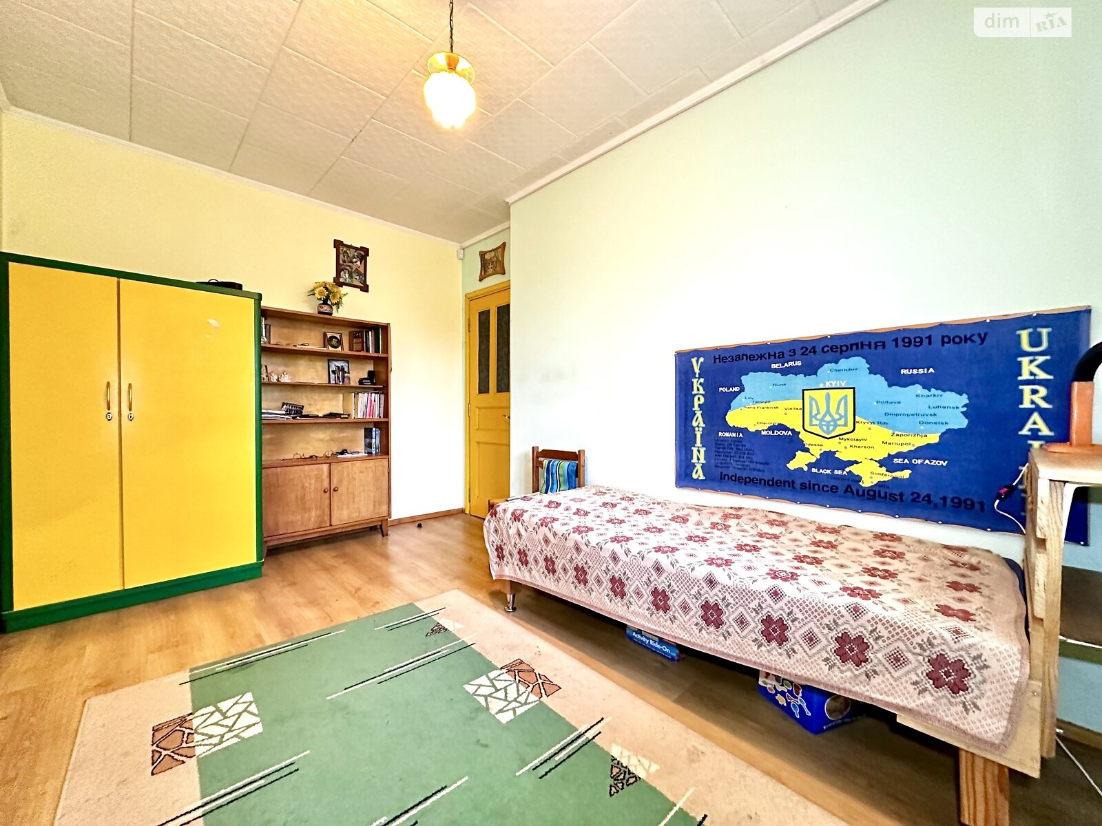 двухэтажный дом с отоплением, 200 кв. м, кирпич. Продажа в Дрогобыче район Дрогобыч фото 1 двухэтажный дом с отоплением, 200 кв. м, кирпич. Продажа в Дрогобыче район Дрогобыч фото 1