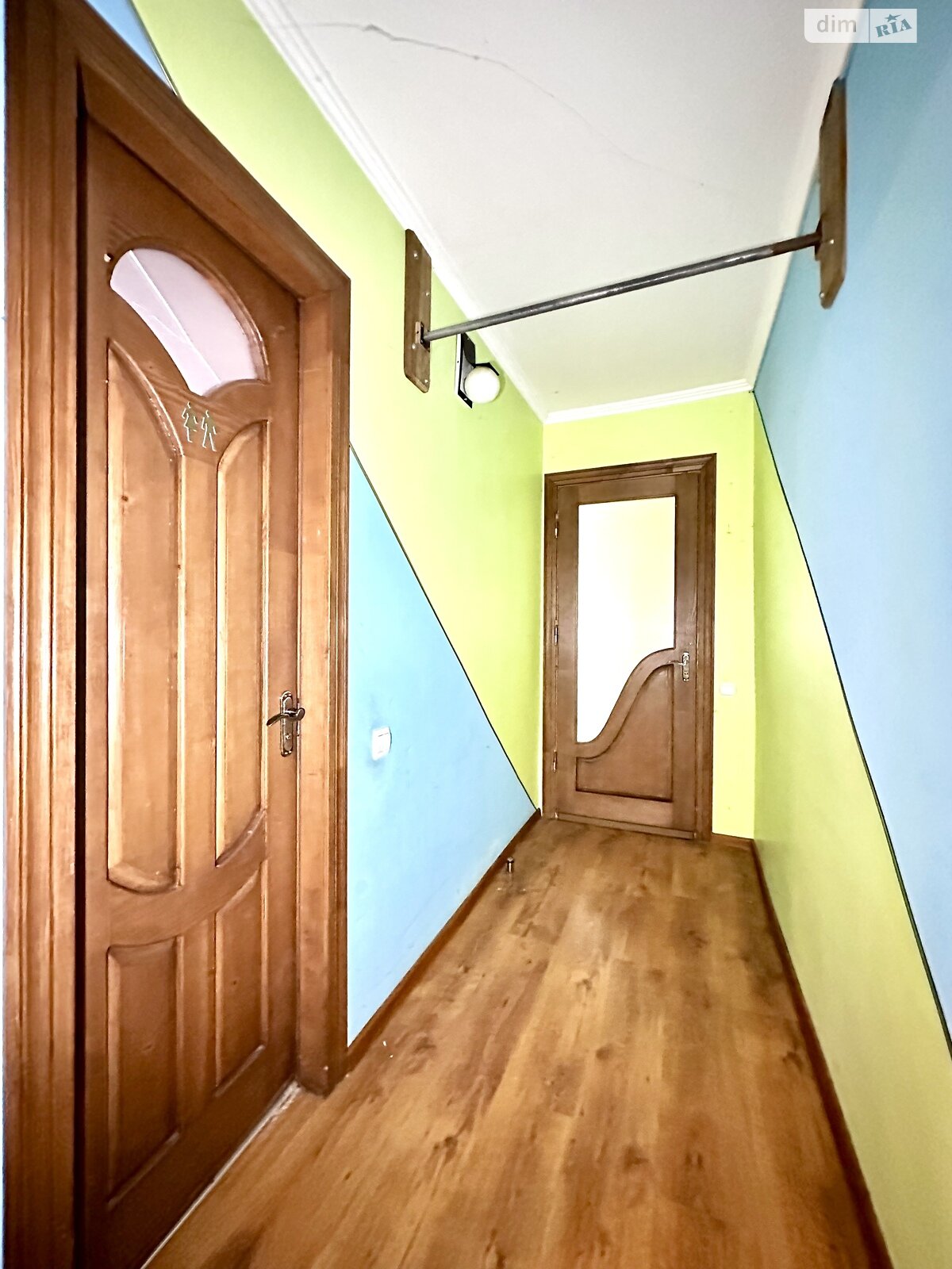 двухэтажный дом с отоплением, 200 кв. м, кирпич. Продажа в Дрогобыче район Дрогобыч фото 1 двухэтажный дом с отоплением, 200 кв. м, кирпич. Продажа в Дрогобыче район Дрогобыч фото 1
