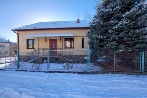 двухэтажный дом с гаражом, 200 кв. м, кирпич. Продажа в Дрогобыче район Дрогобыч фото 2