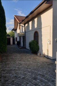 двухэтажный дом с отоплением, 180 кв. м, кирпич. Продажа в Дрогобыче район Дрогобыч фото 2
