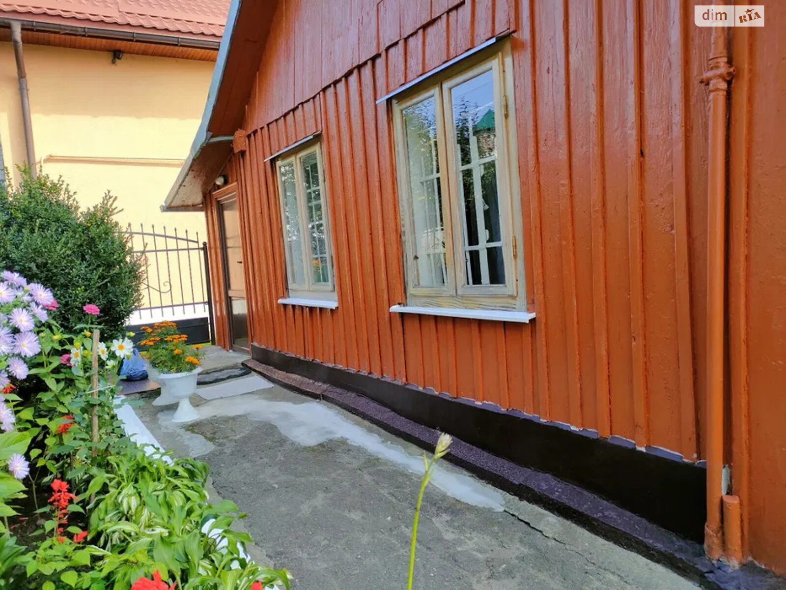 одноэтажный дом с гаражом, 60 кв. м, кирпич. Продажа в Дрогобыче фото 1