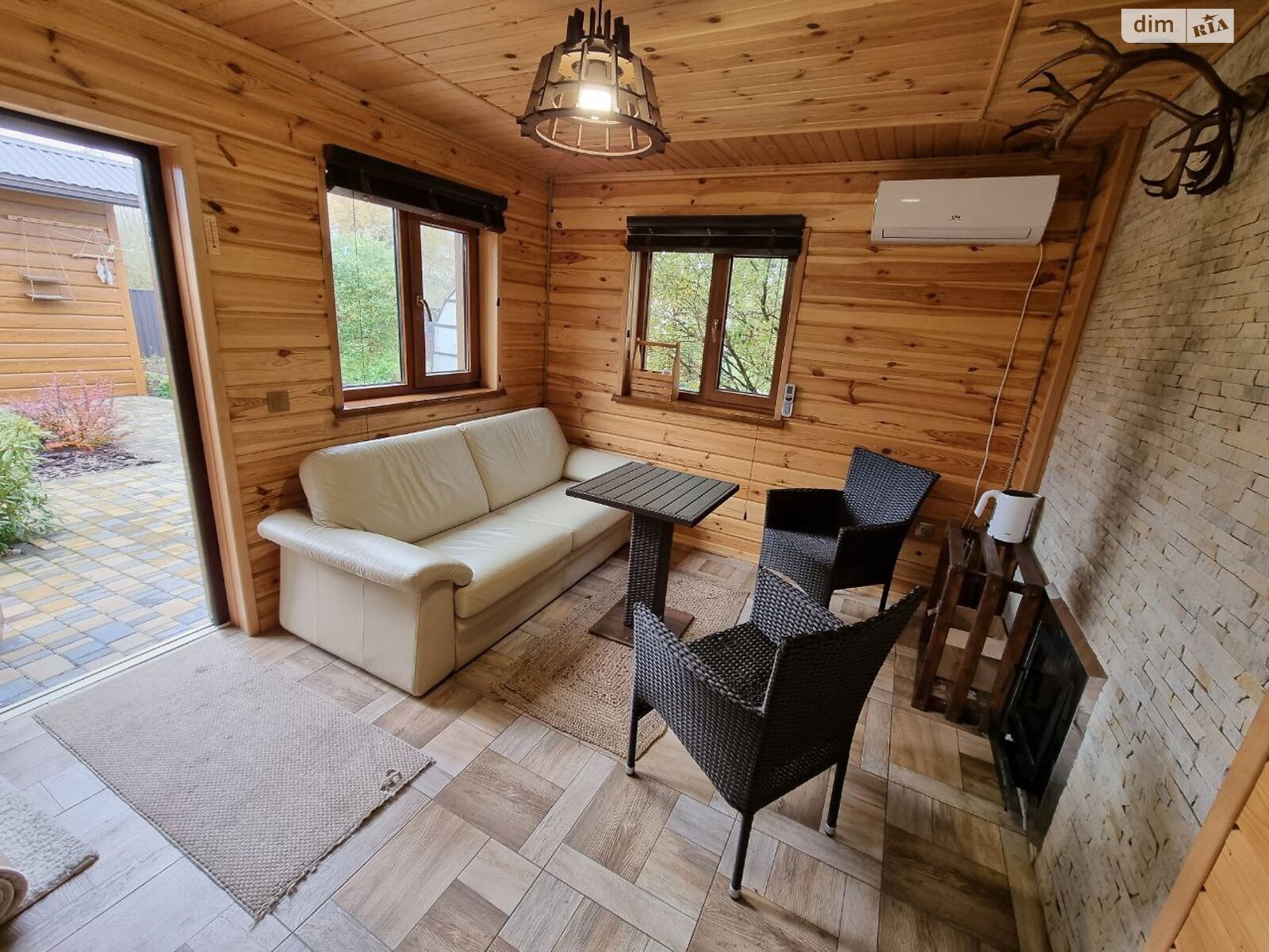 двухэтажный дом с верандой, 150 кв. м, кирпич. Продажа в Дубровице фото 1 двухэтажный дом с верандой, 150 кв. м, кирпич. Продажа в Дубровице фото 1