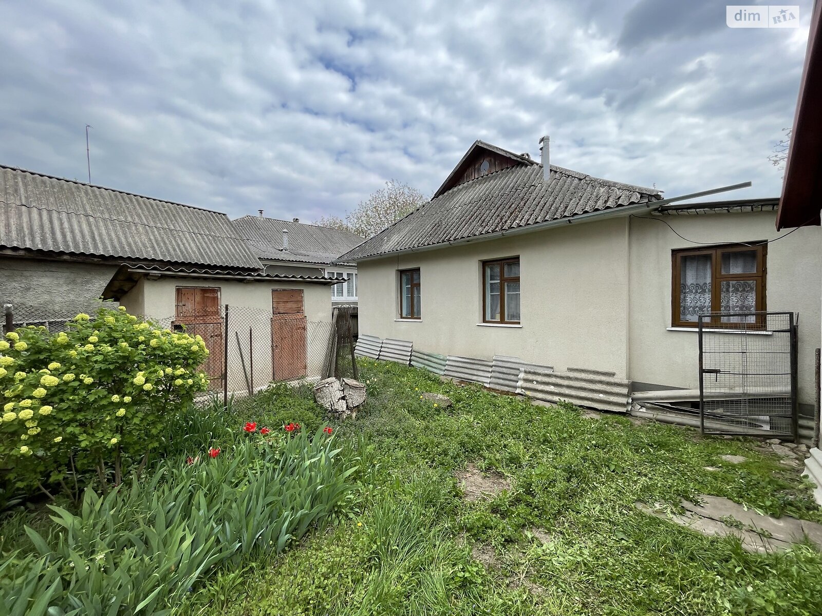одноэтажный дом с верандой, 9.9 кв. м, кирпич. Продажа в Дунаевцах район Дунаевцы фото 1 одноэтажный дом с верандой, 9.9 кв. м, кирпич. Продажа в Дунаевцах район Дунаевцы фото 1