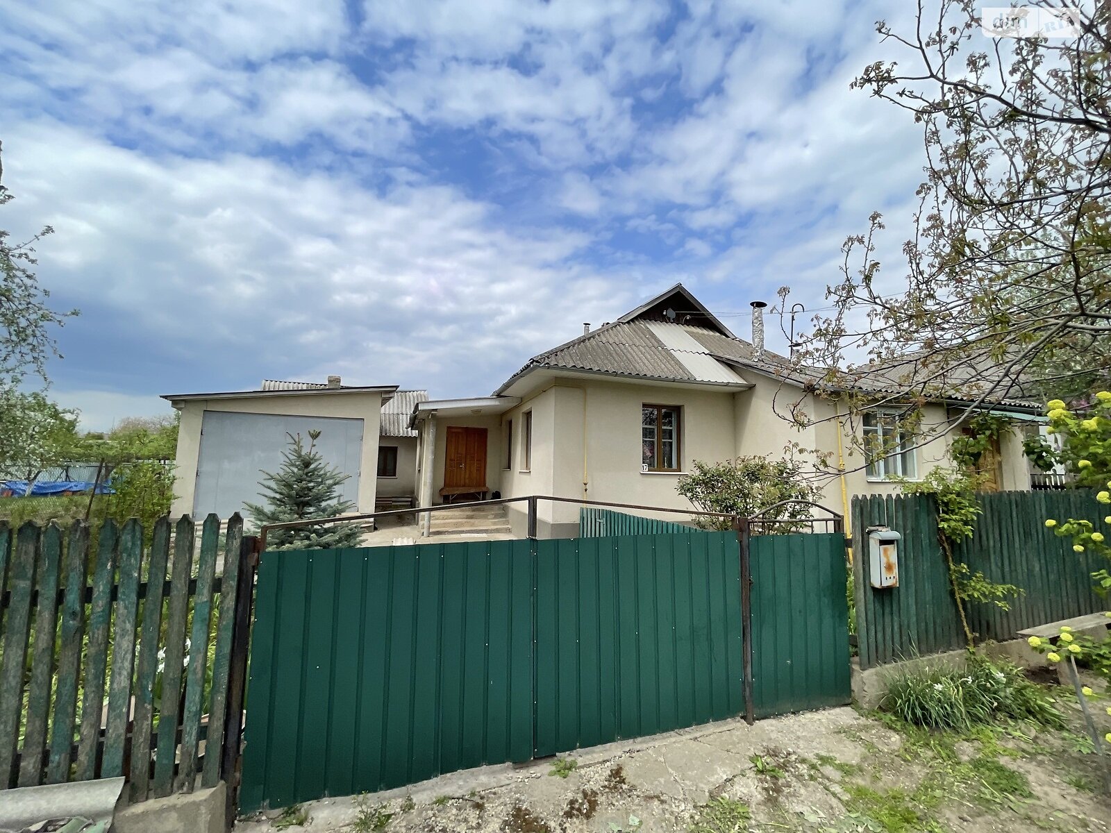 одноэтажный дом с верандой, 9.9 кв. м, кирпич. Продажа в Дунаевцах район Дунаевцы фото 1 одноэтажный дом с верандой, 9.9 кв. м, кирпич. Продажа в Дунаевцах район Дунаевцы фото 1