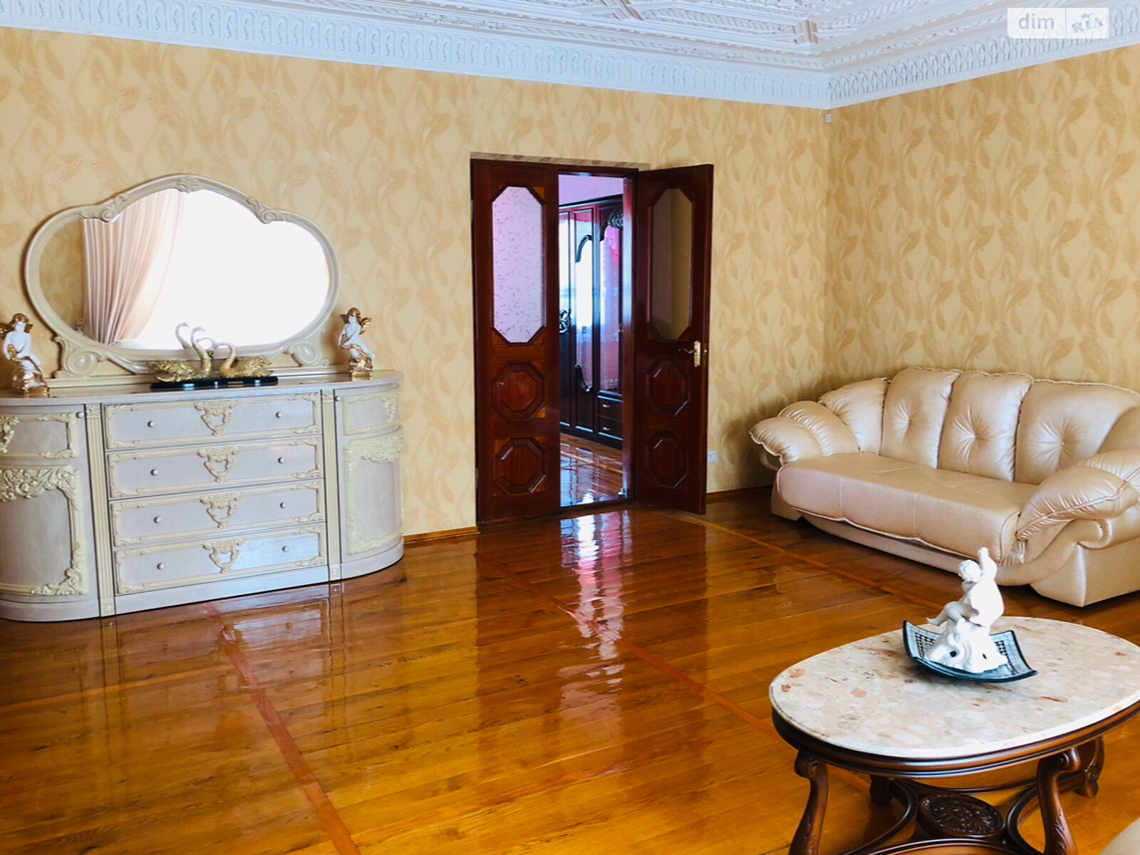 двухэтажный дом с гаражом, 329 кв. м, кирпич. Продажа в Дунаевцах фото 1 двухэтажный дом с гаражом, 329 кв. м, кирпич. Продажа в Дунаевцах фото 1