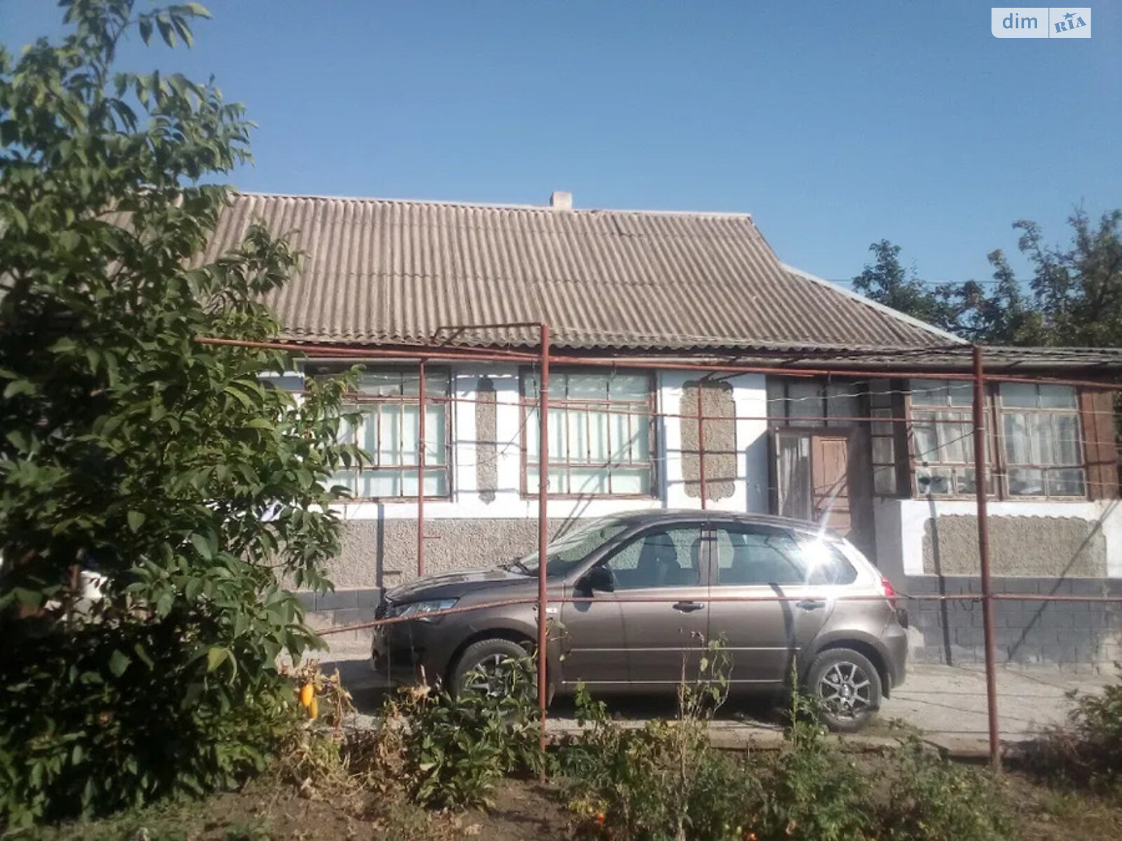 одноэтажный дом с гаражом, 106 кв. м, кирпич. Продажа в Еланце фото 1