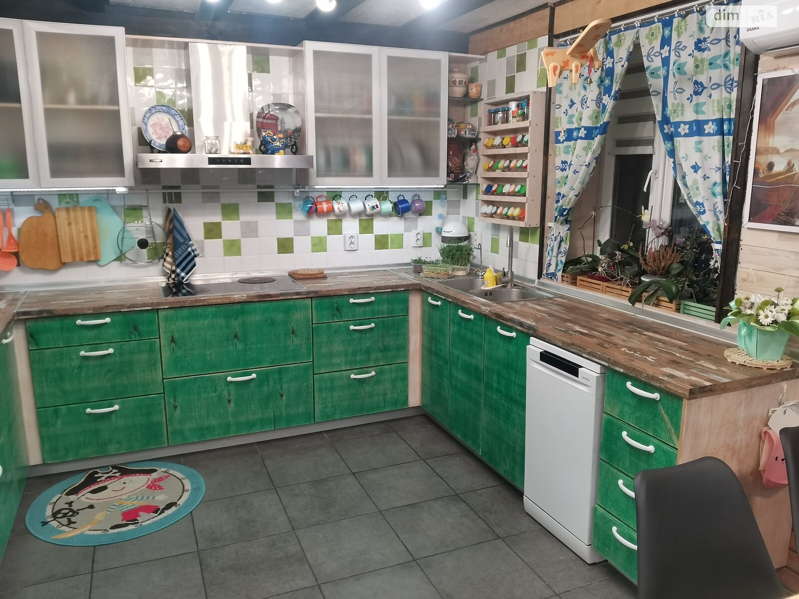двоповерховий будинок з верандою, 200 кв. м, цегла. Продаж у Єлизаветівці фото 1 двоповерховий будинок з верандою, 200 кв. м, цегла. Продаж у Єлизаветівці фото 1