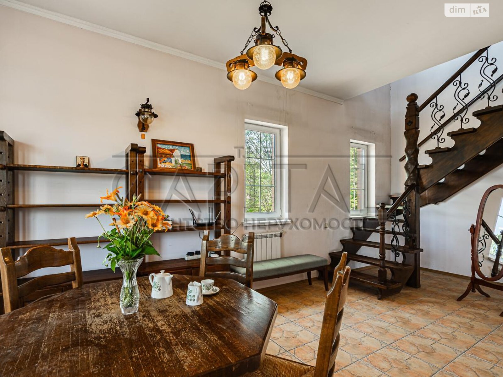 трехэтажный дом с гаражом, 500 кв. м, кирпич. Продажа в Евминке фото 1