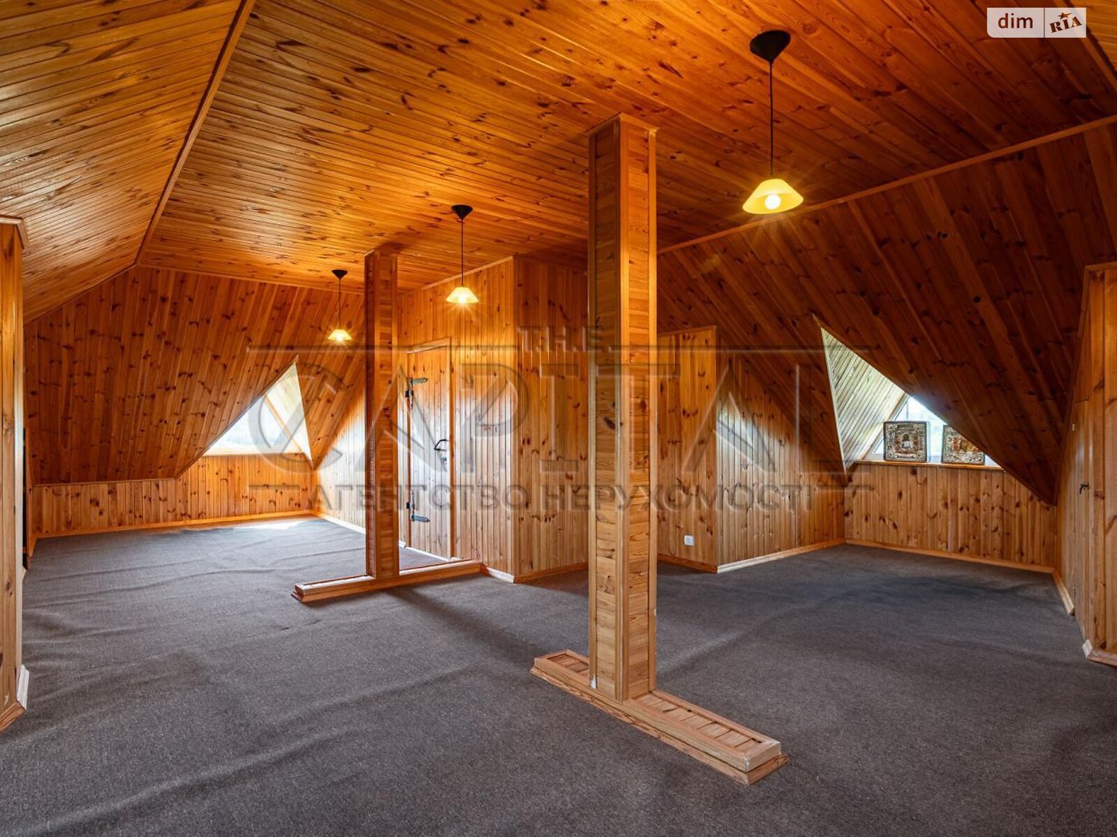 трехэтажный дом с гаражом, 500 кв. м, кирпич. Продажа в Евминке фото 1