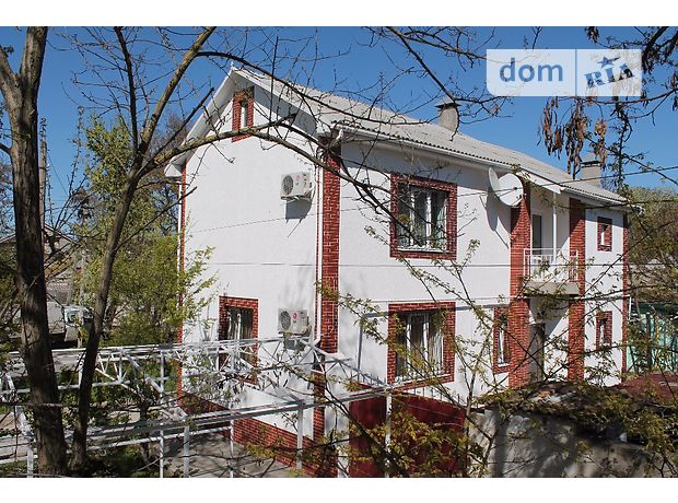 двухэтажный дом с балконом, 100 кв. м, кирпич. Продажа в Евпатории район Евпатория фото 1