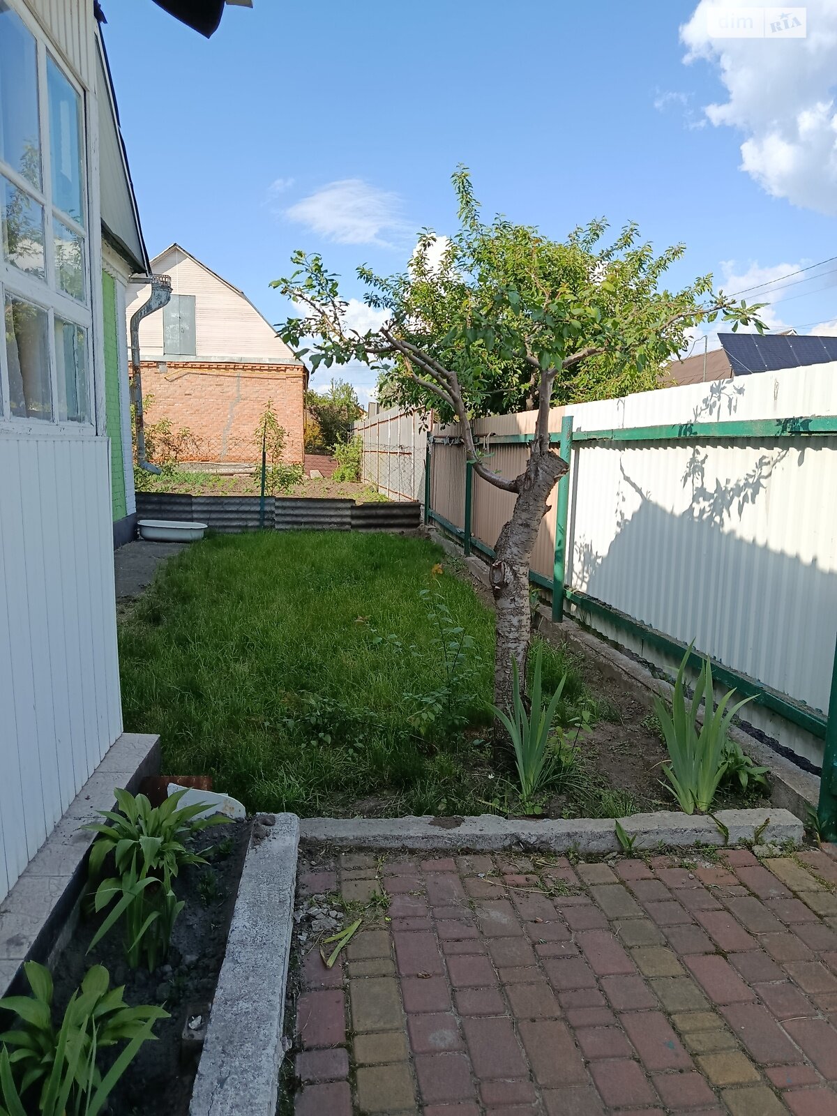 одноэтажный дом с гаражом, 70 кв. м, блочно-кирпичный. Продажа в Фастове район Фастов фото 1 одноэтажный дом с гаражом, 70 кв. м, блочно-кирпичный. Продажа в Фастове район Фастов фото 1
