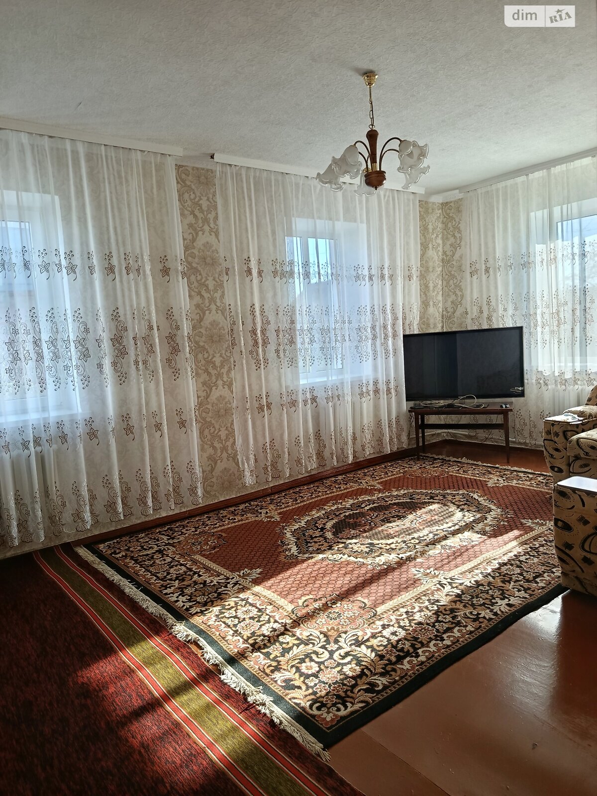 одноэтажный дом с гаражом, 70 кв. м, блочно-кирпичный. Продажа в Фастове район Фастов фото 1 одноэтажный дом с гаражом, 70 кв. м, блочно-кирпичный. Продажа в Фастове район Фастов фото 1