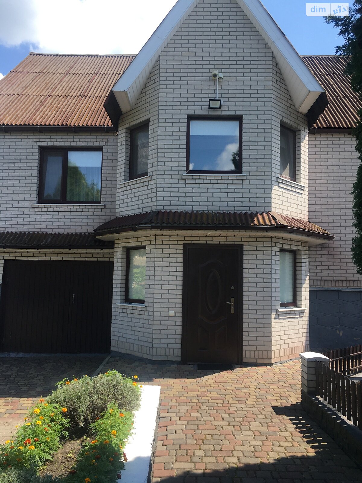 пятнадцатиэтажный дом с гаражом, 146.8 кв. м, кирпич. Продажа в Филиповичах фото 1