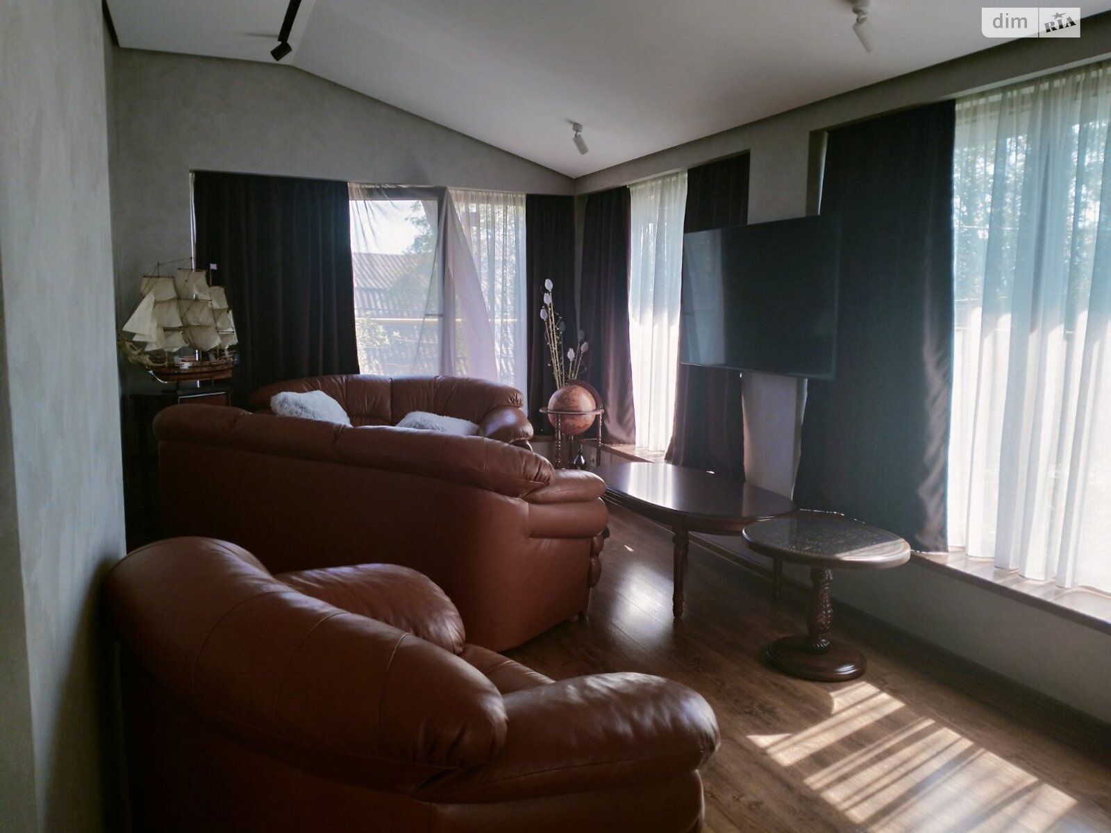 двоповерховий будинок бесідка, 250 кв. м, ракушняк. Продаж у Фонтанці фото 1 двоповерховий будинок бесідка, 250 кв. м, ракушняк. Продаж у Фонтанці фото 1