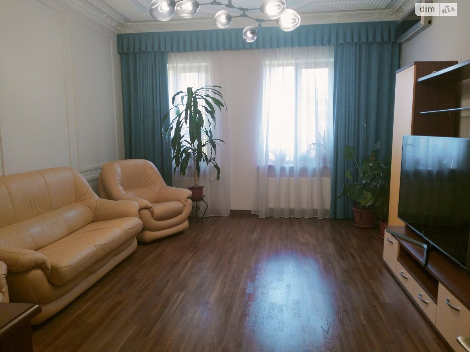 двоповерховий будинок бесідка, 250 кв. м, ракушняк. Продаж у Фонтанці фото 1 двоповерховий будинок бесідка, 250 кв. м, ракушняк. Продаж у Фонтанці фото 1