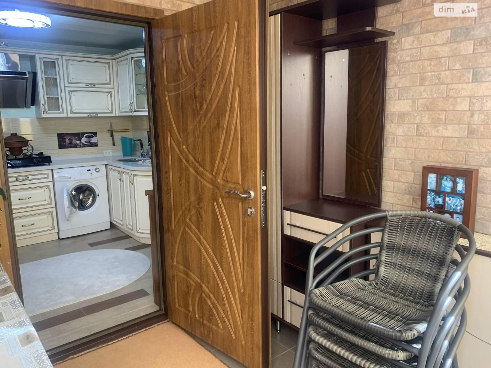 двухэтажный дом, 160 кв. м, кирпич. Продажа в Фонтанке фото 1 двухэтажный дом, 160 кв. м, кирпич. Продажа в Фонтанке фото 1