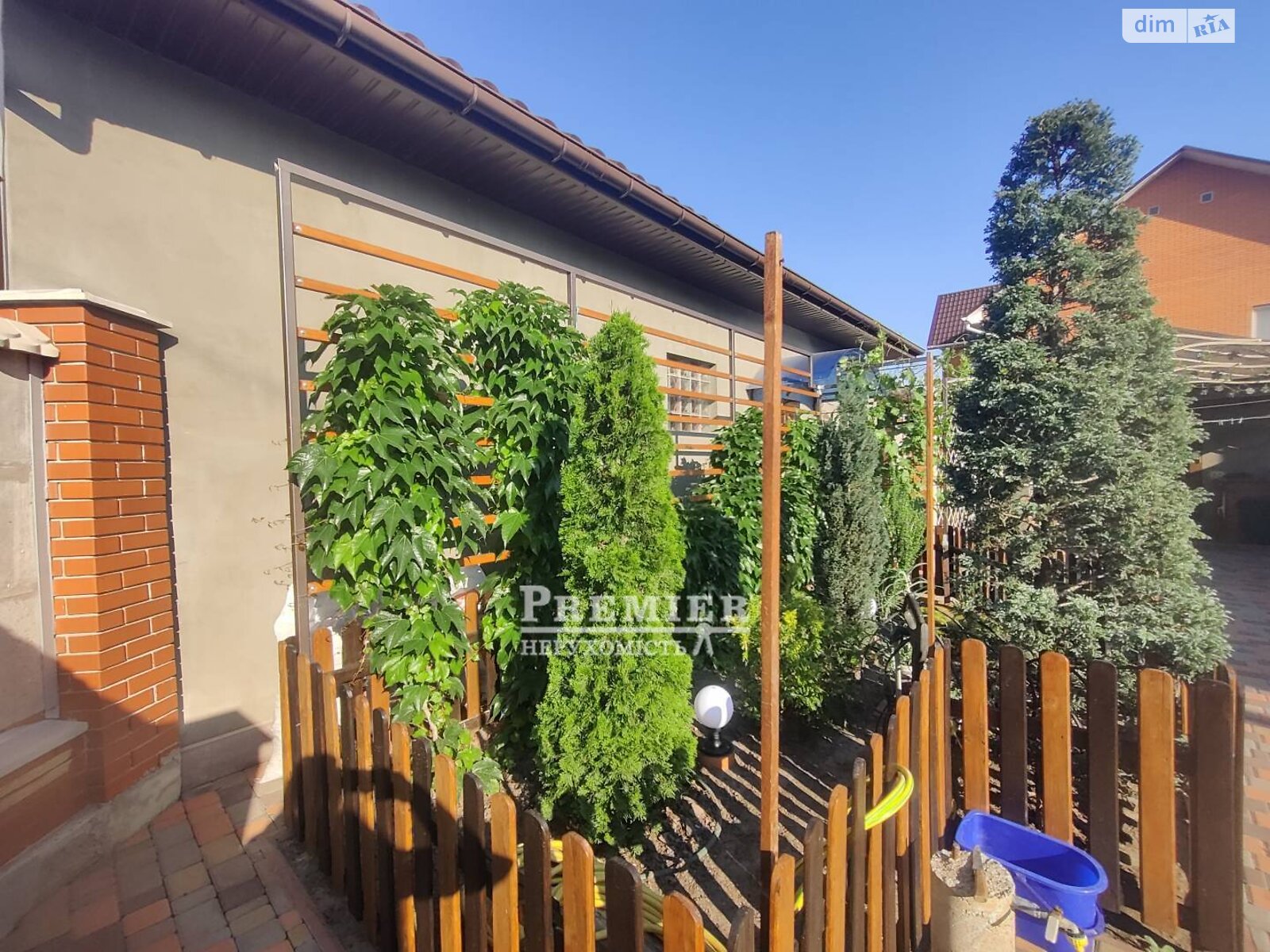 двоповерховий будинок з гаражем, 138.8 кв. м, цегла. Продаж у Фонтанці фото 1 двоповерховий будинок з гаражем, 138.8 кв. м, цегла. Продаж у Фонтанці фото 1