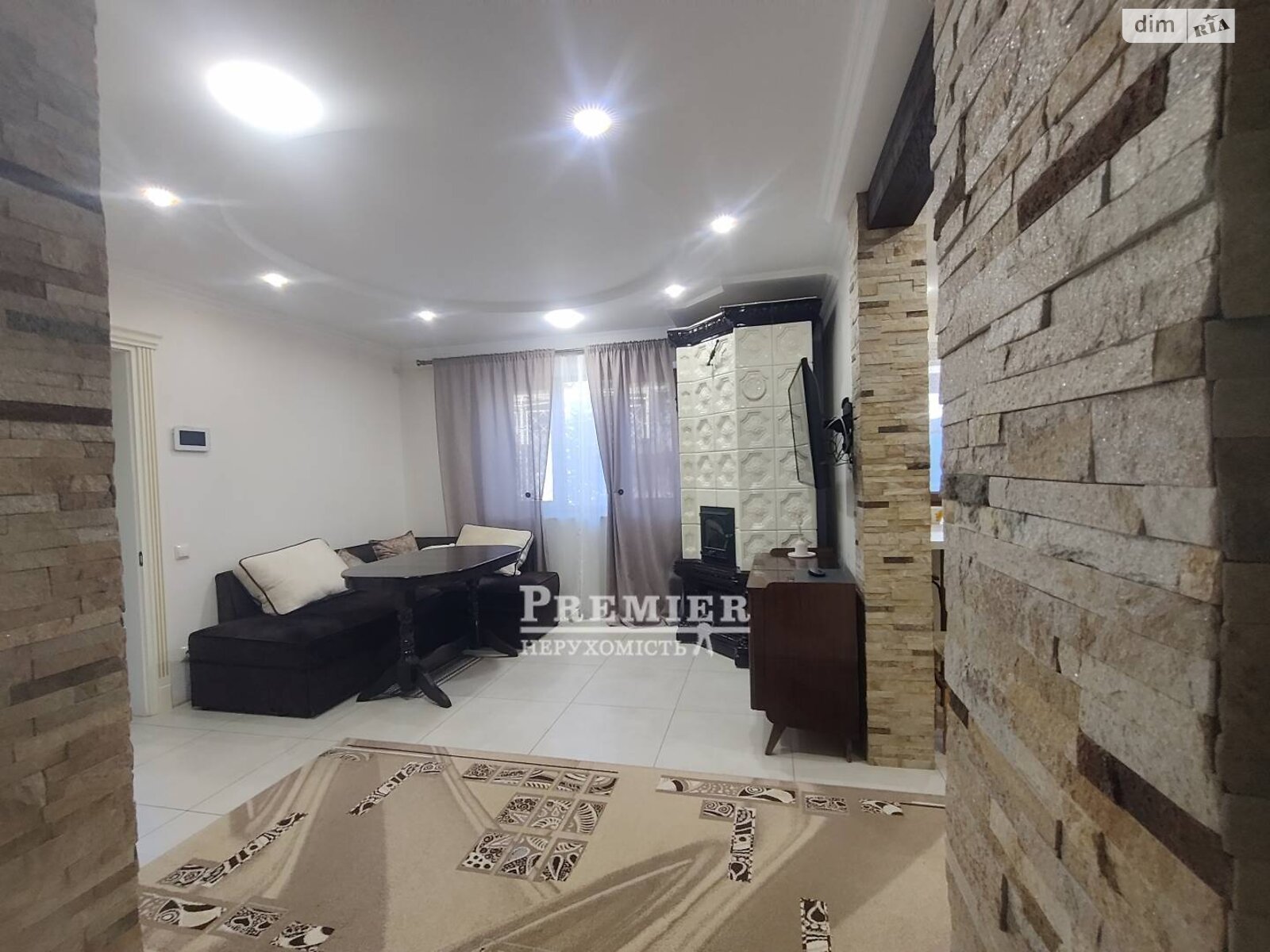 двоповерховий будинок з гаражем, 138.8 кв. м, цегла. Продаж у Фонтанці фото 1 двоповерховий будинок з гаражем, 138.8 кв. м, цегла. Продаж у Фонтанці фото 1