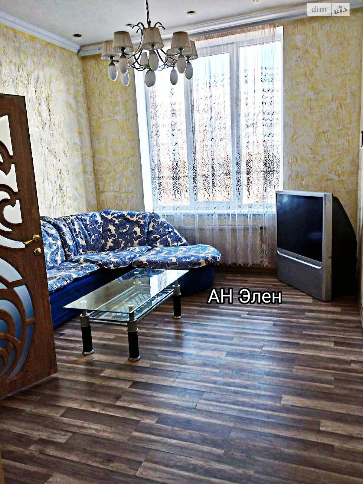триповерховий будинок з меблями, 535 кв. м, ракушняк. Продаж у Фонтанці фото 1 триповерховий будинок з меблями, 535 кв. м, ракушняк. Продаж у Фонтанці фото 1