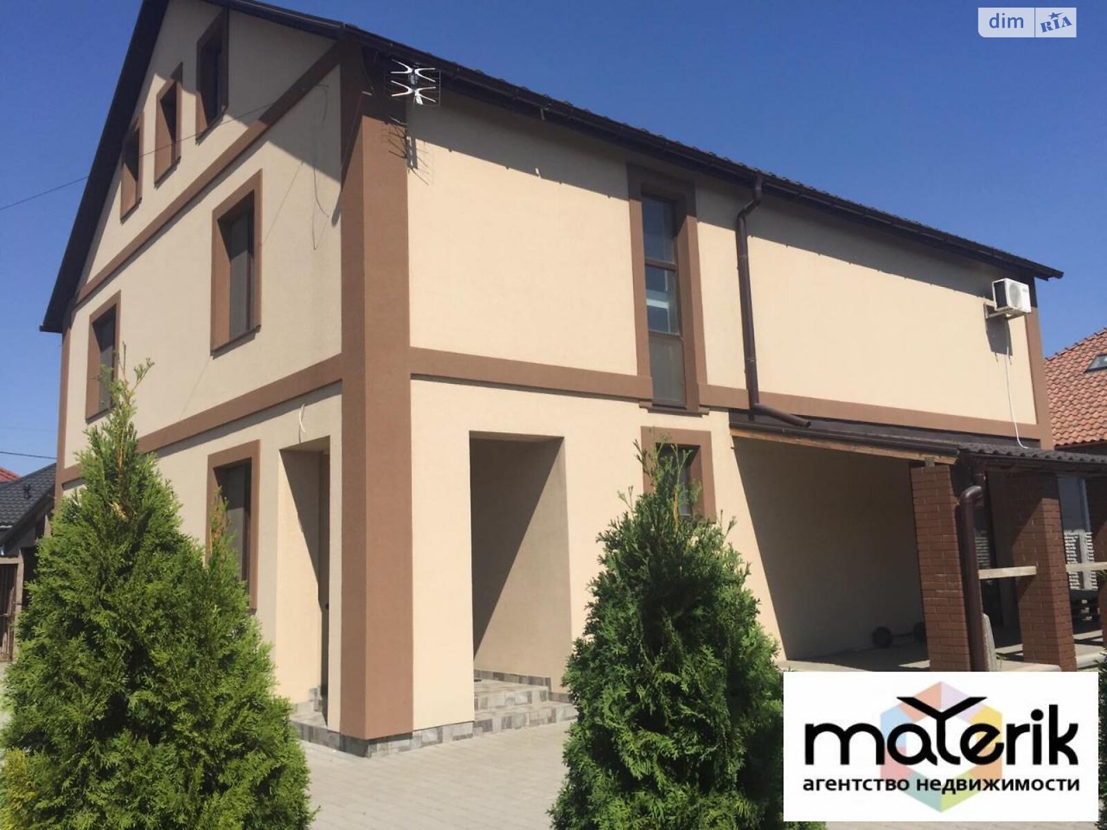 двоповерховий будинок з гаражем, 232.2 кв. м, цегла. Продаж у Фонтанці фото 1 двоповерховий будинок з гаражем, 232.2 кв. м, цегла. Продаж у Фонтанці фото 1
