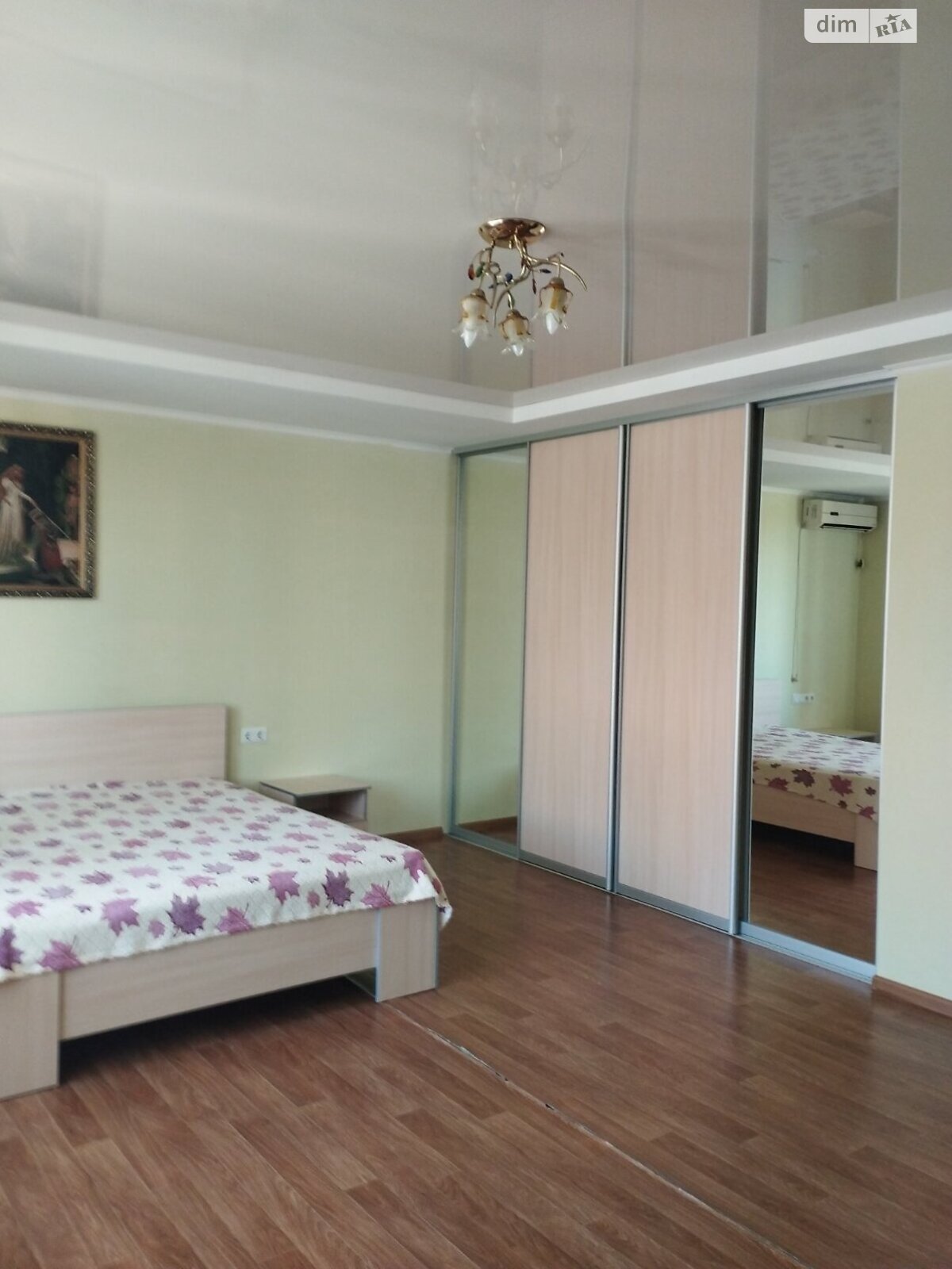 двухэтажный дом с мансардой, 235 кв. м, кирпич. Продажа в Фонтанке фото 1 двухэтажный дом с мансардой, 235 кв. м, кирпич. Продажа в Фонтанке фото 1