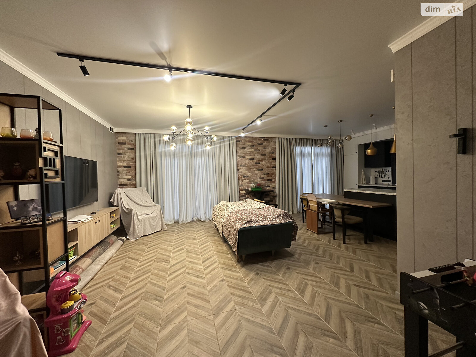 одноповерховий будинок з гаражем, 223 кв. м, газобетон. Продаж у Фонтанці фото 1 одноповерховий будинок з гаражем, 223 кв. м, газобетон. Продаж у Фонтанці фото 1