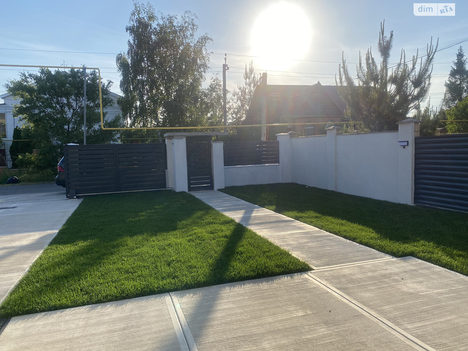 двухэтажный дом с гаражом, 160 кв. м, кирпич. Продажа в Фонтанке фото 1 двухэтажный дом с гаражом, 160 кв. м, кирпич. Продажа в Фонтанке фото 1
