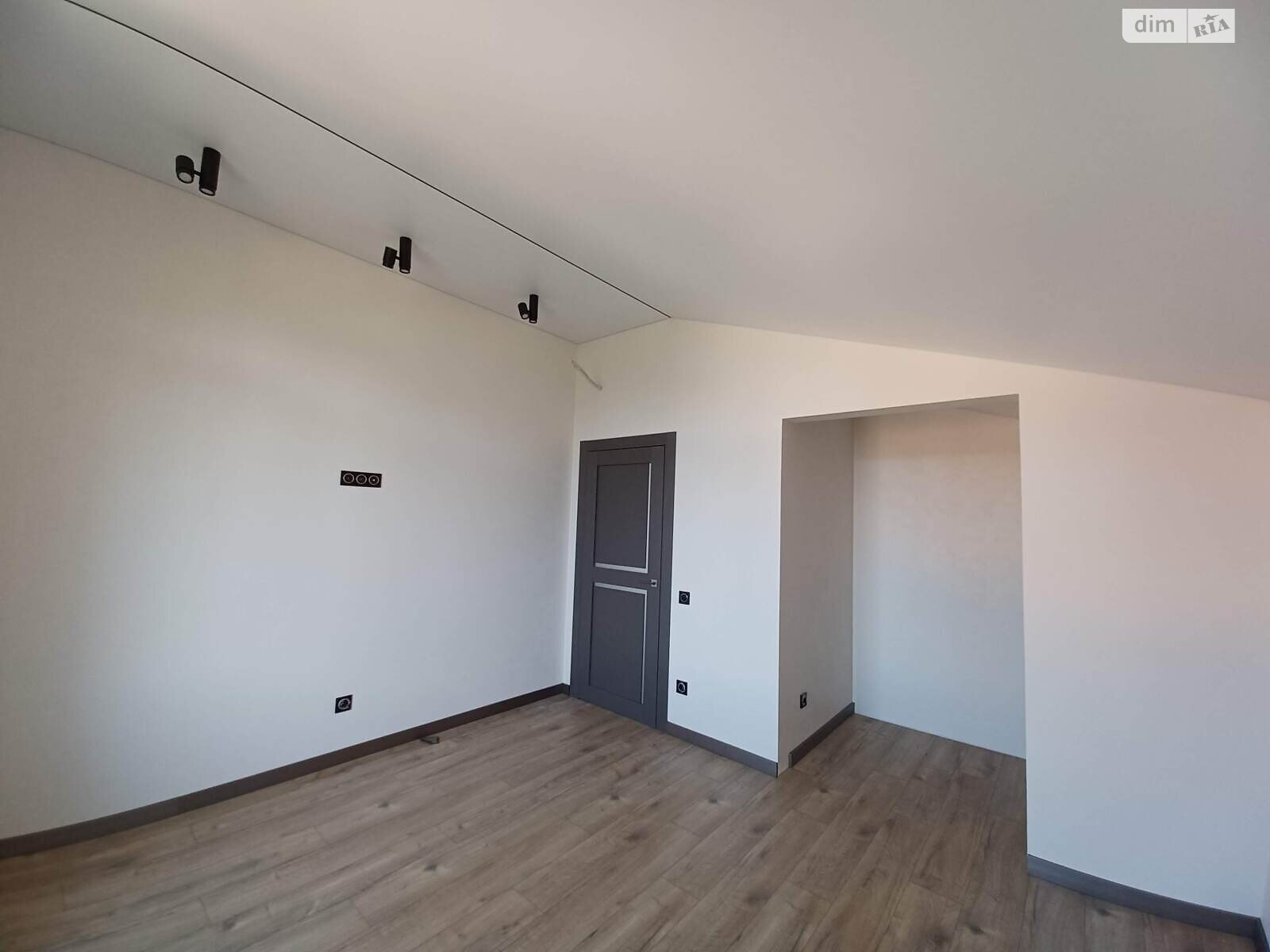 двухэтажный дом, 170 кв. м, пеноблок. Продажа в Фонтанке фото 1 двухэтажный дом, 170 кв. м, пеноблок. Продажа в Фонтанке фото 1